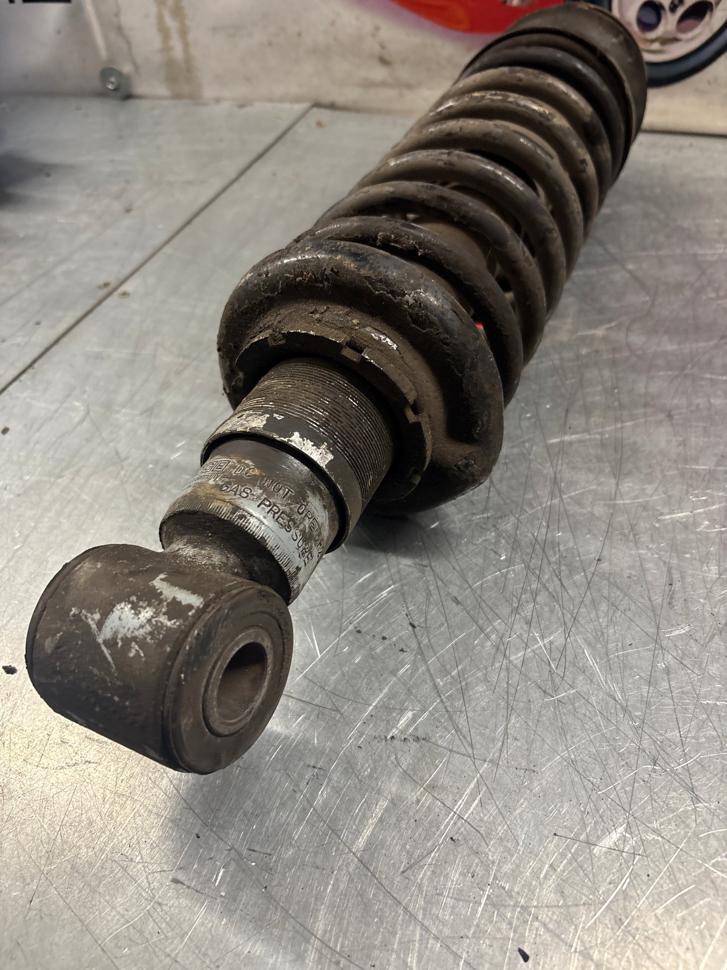 Porsche 928 rear shock absorber, used 92833305116