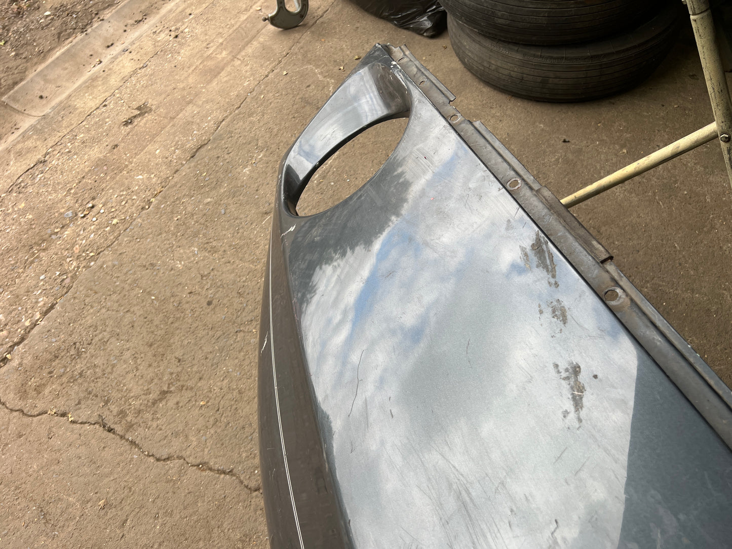 Porsche 928 -87 front left wing, 92850301103 used