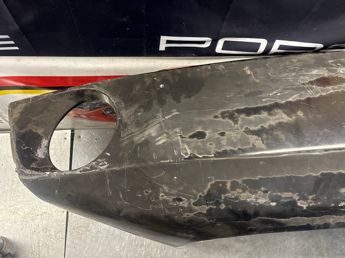 Porsche 928 -87 front left wing, 92850301103 used