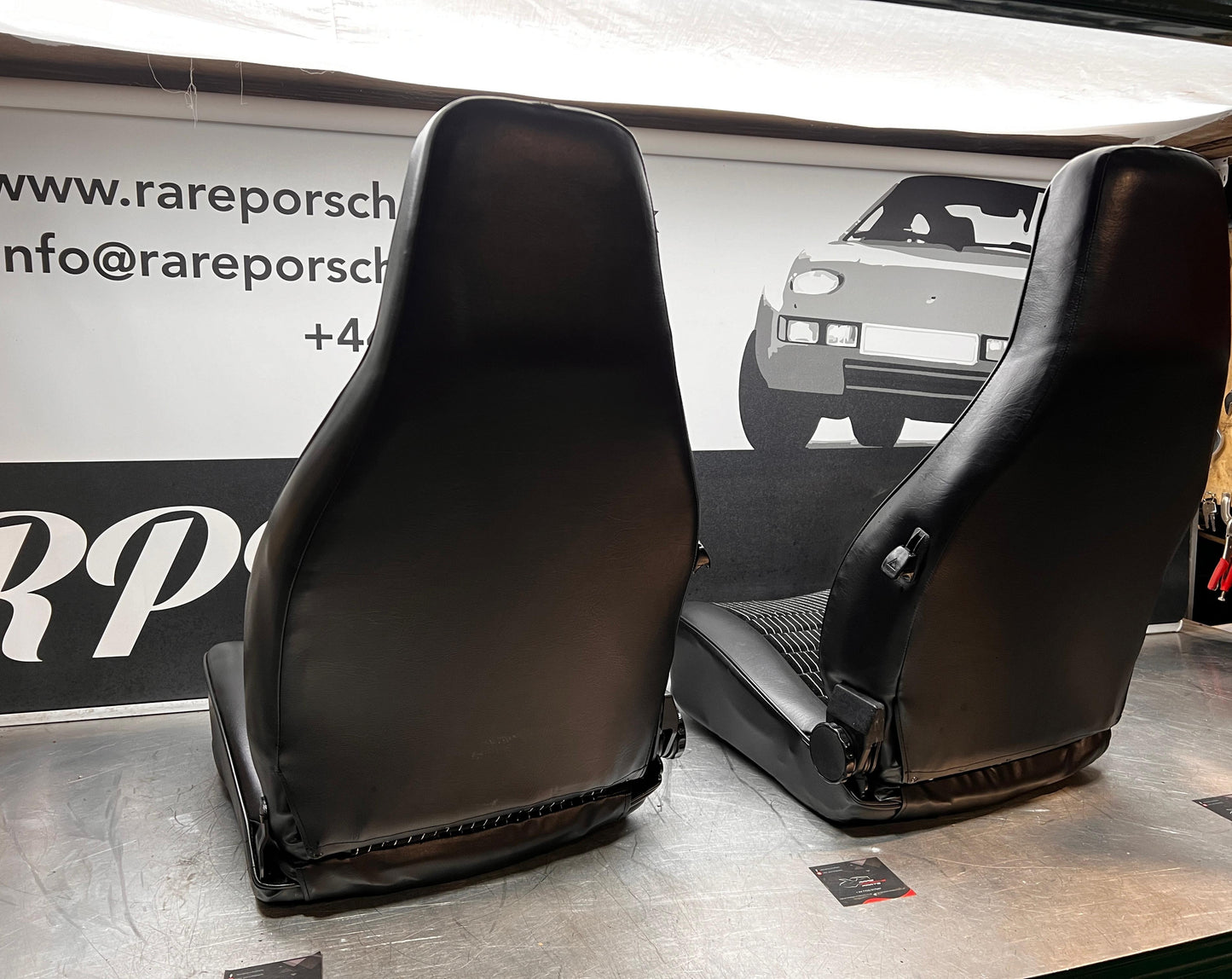 Set di sedili Porsche 924 944, gessati, frontali restaurati