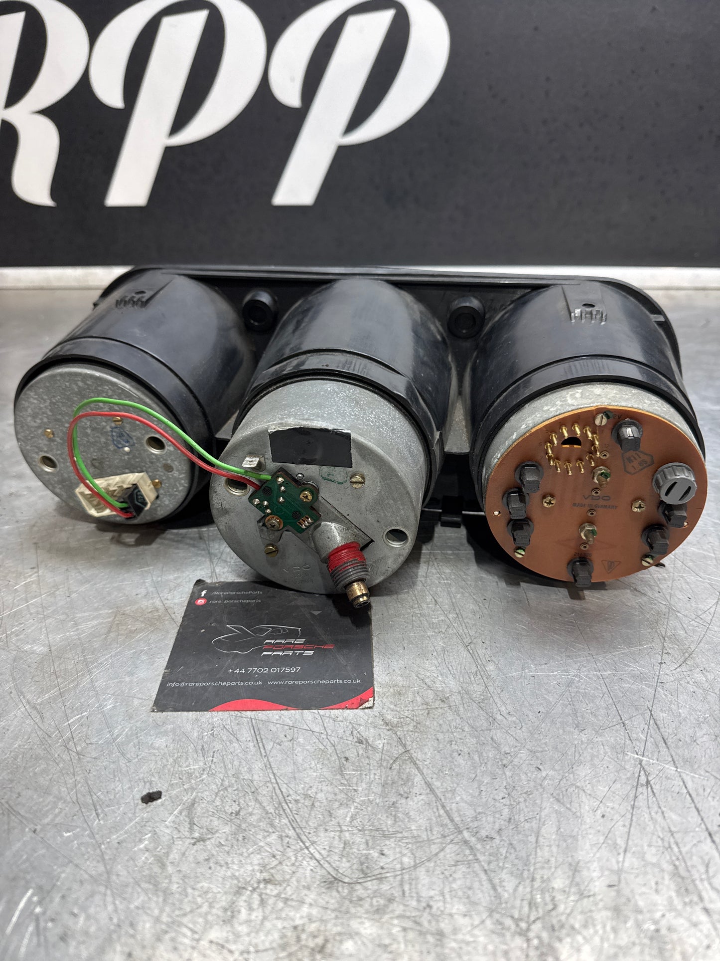 Porsche 944 complete set of instruments , used 95697miles 94464131000 / 94464103600 / 94464120701