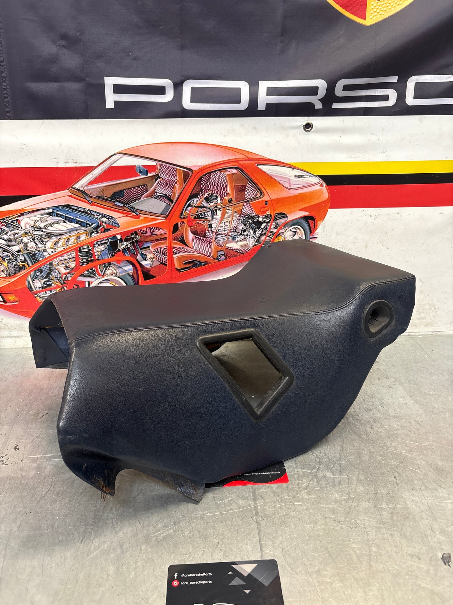 Porsche 928 S center console, rear armrest, marine blue, no package box,used 92852234530