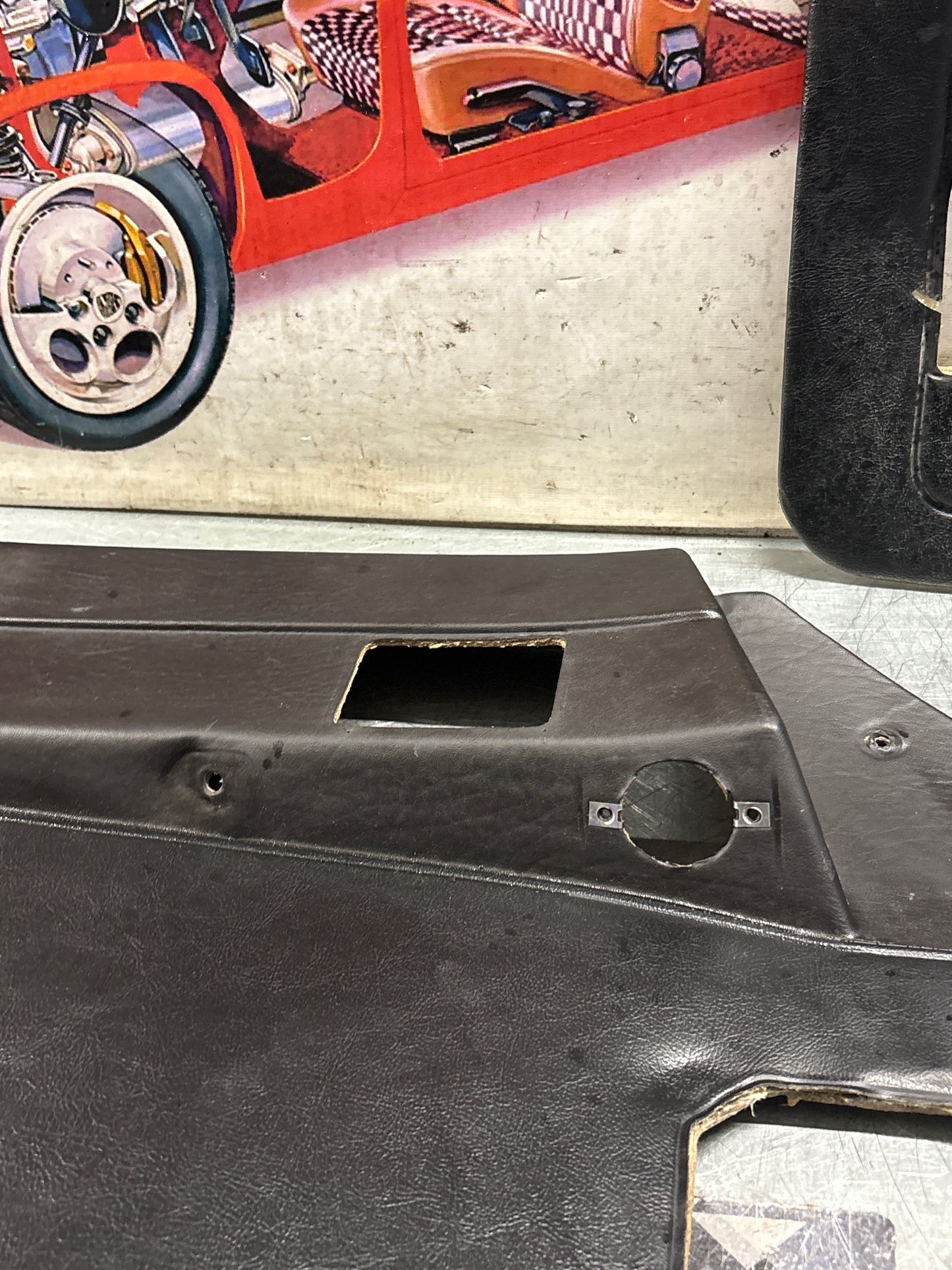 Porsche 924 / 944 Pair of early electric door cards, LHD 477867012 / 477867011