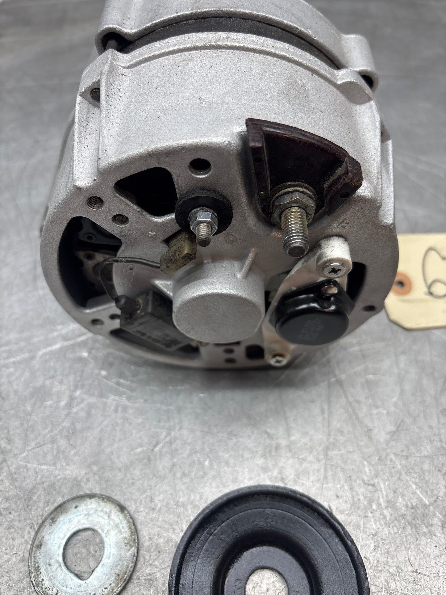 Porsche 924 924 Turbo alternator 0120469551, 035903015M, refurbished