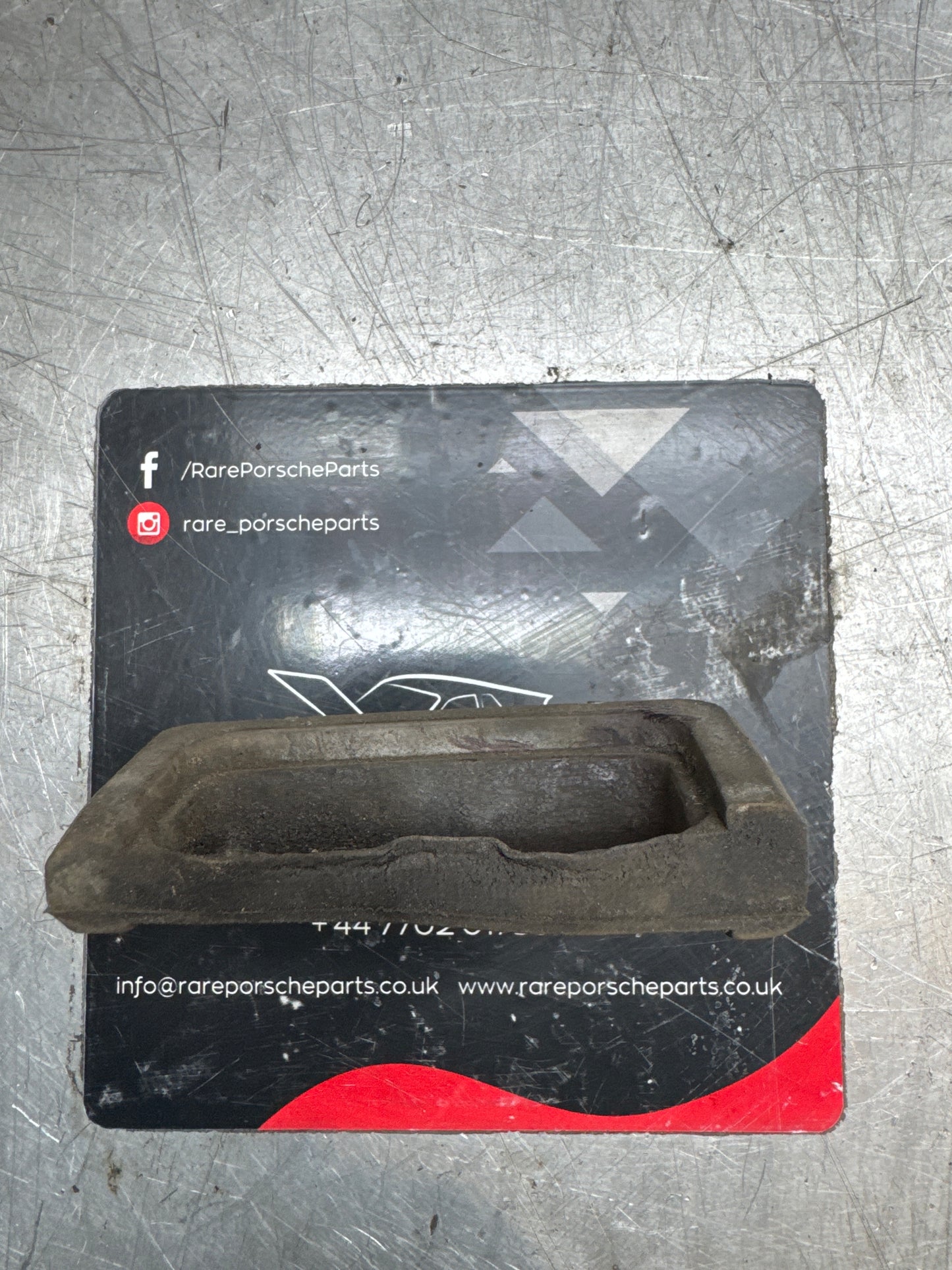 Porsche 924 rear hatch pin seal gasket rubber 477827366A right, used