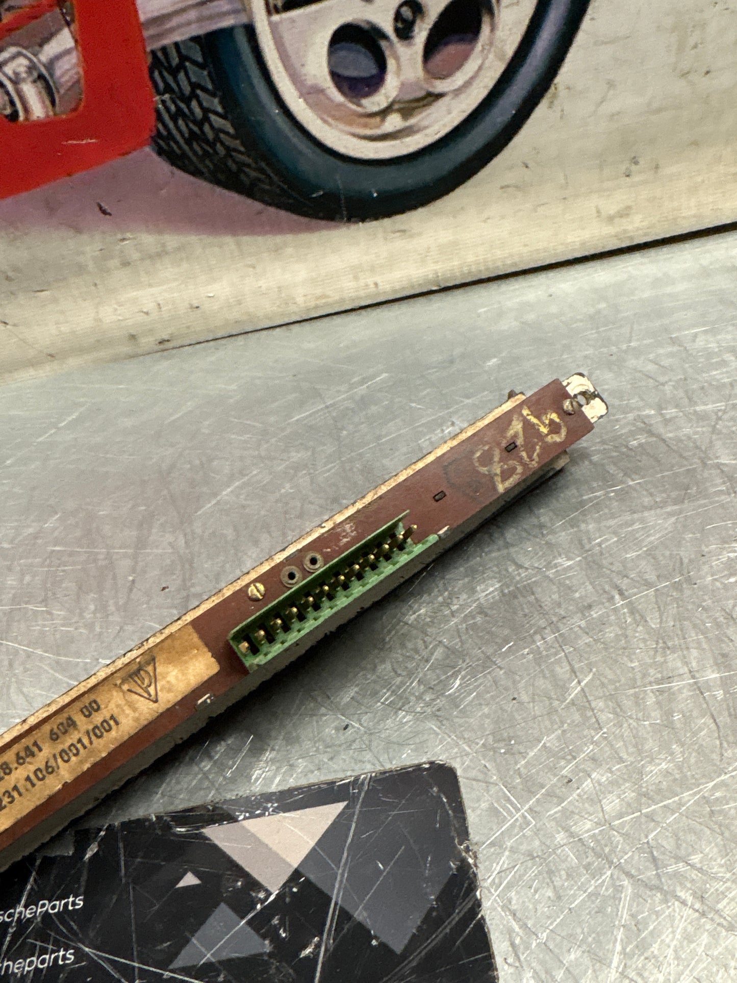 Porsche 928 front center dash panel 92864160400 used