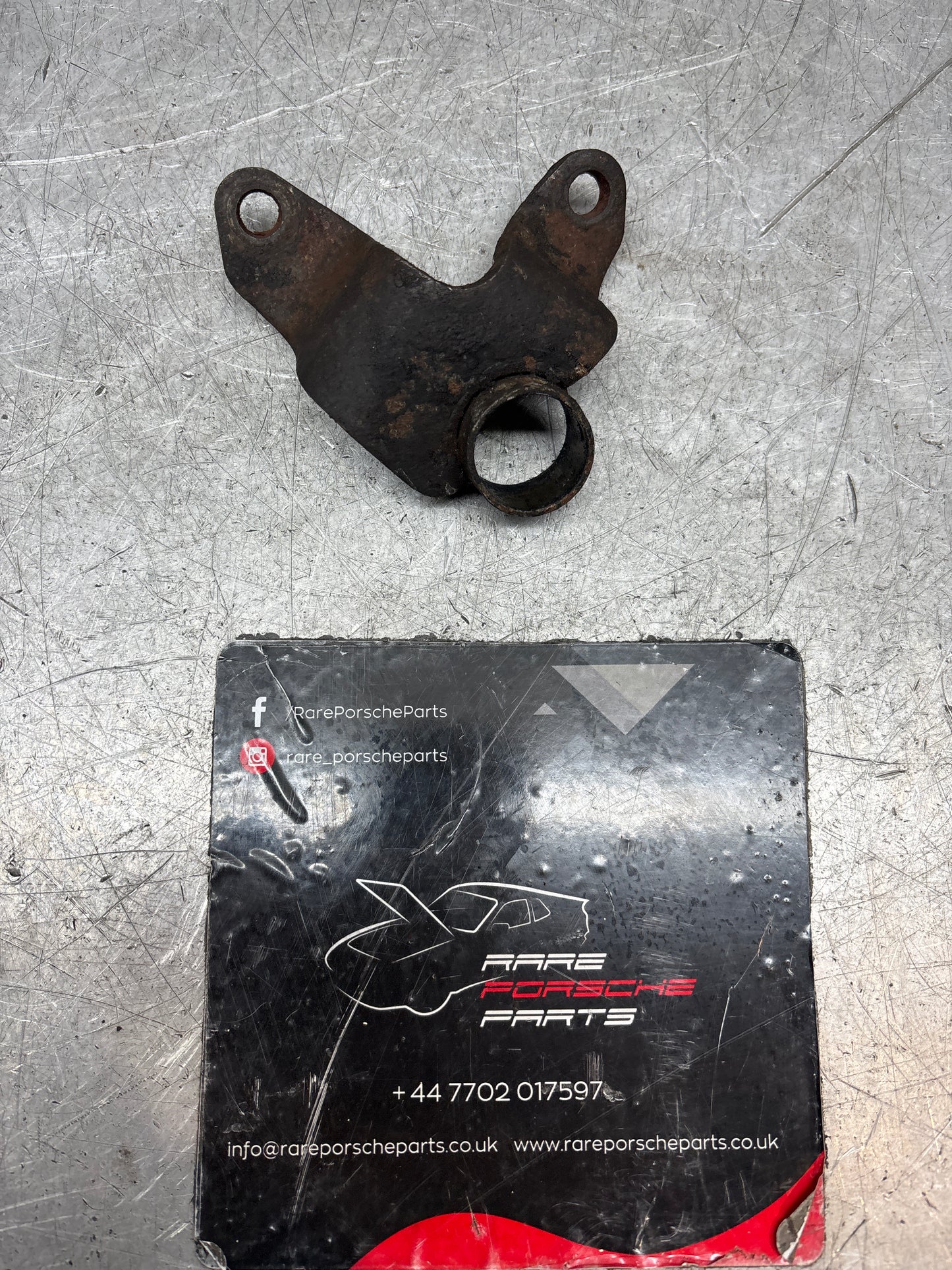 Porsche 924 alternator bracket, 047903141 used