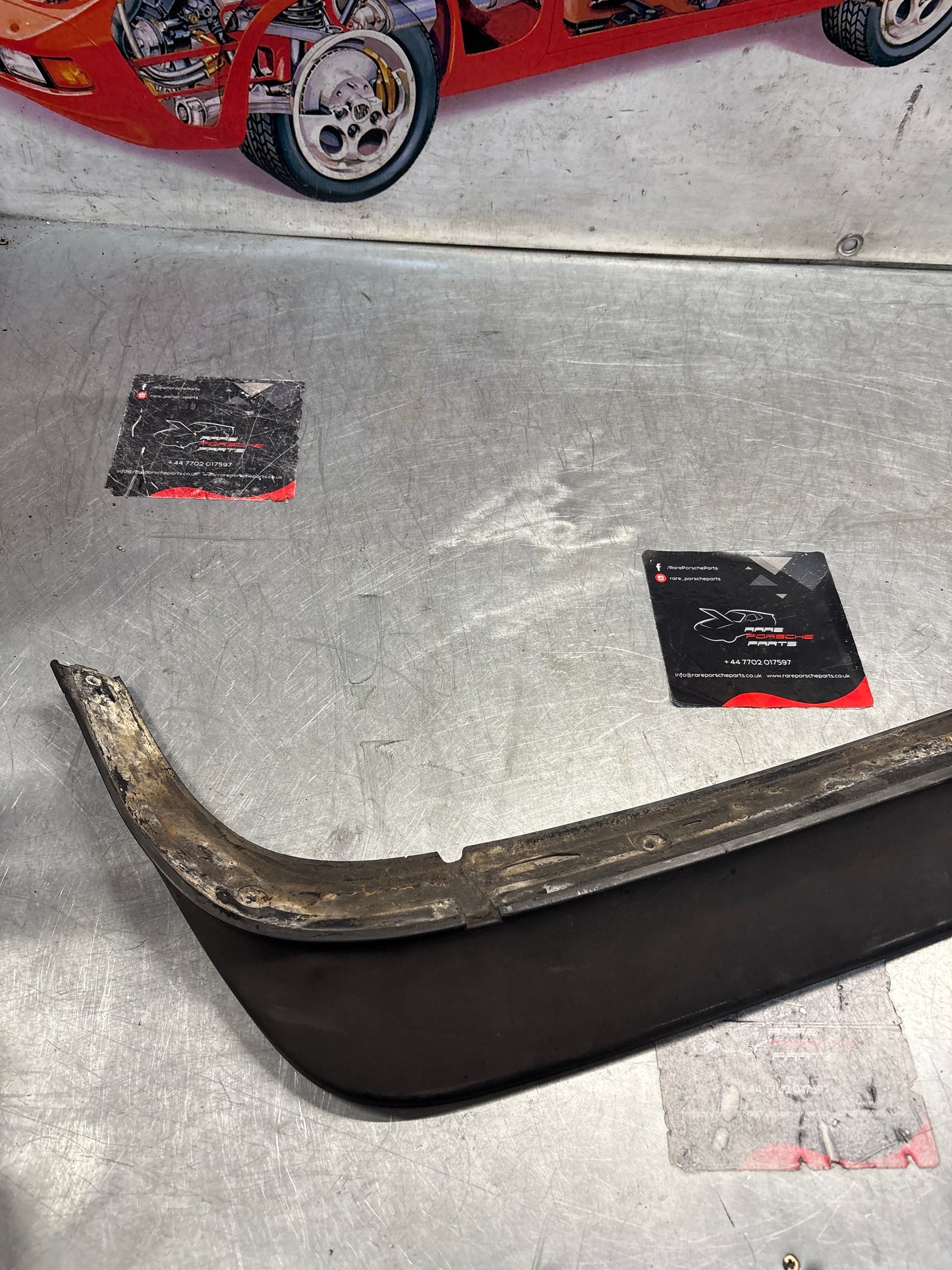 Porsche 924 rear boot center spoiler, used 477827555