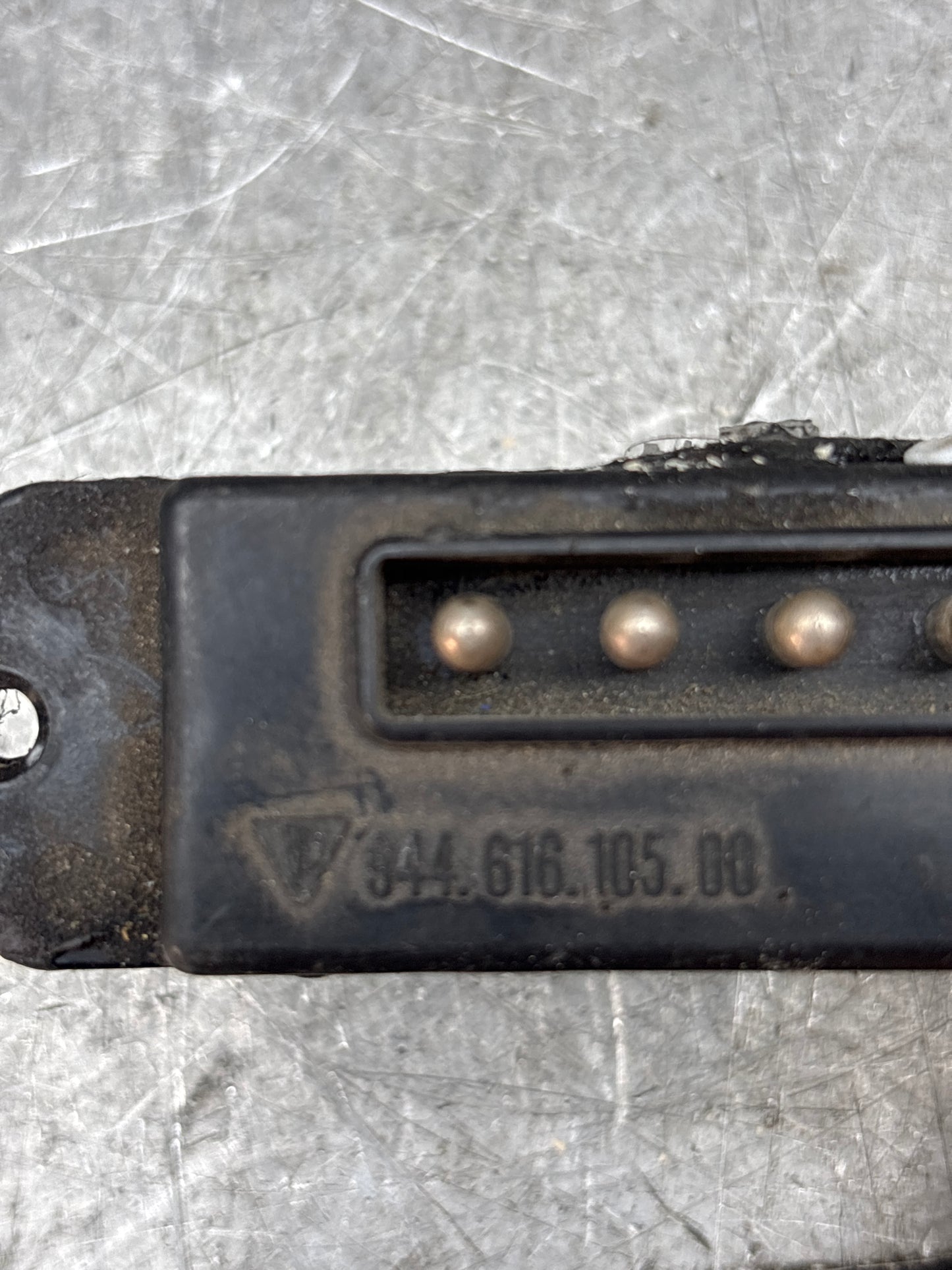 Porsche 944 968 heater motor resistor. 94461610500 used, tested