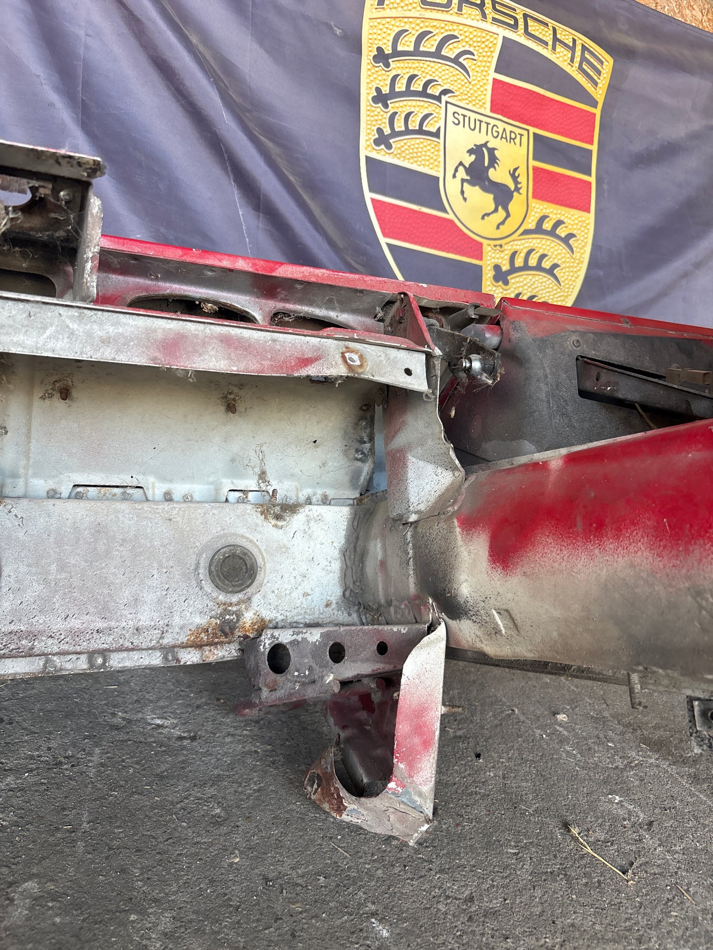 Porsche 924 Front end section cut 477805591