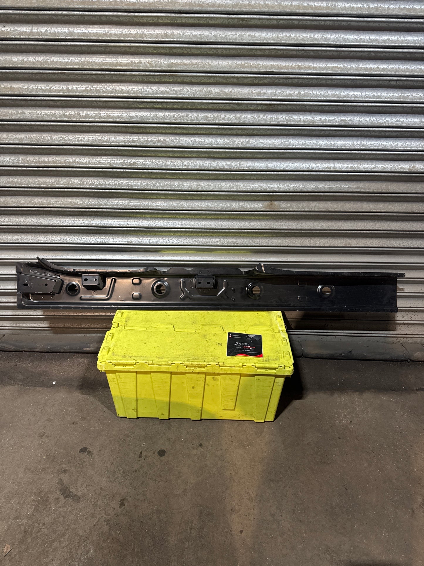 Porsche 955 Cayenne Inner Right Sill -99550225201- New old stock