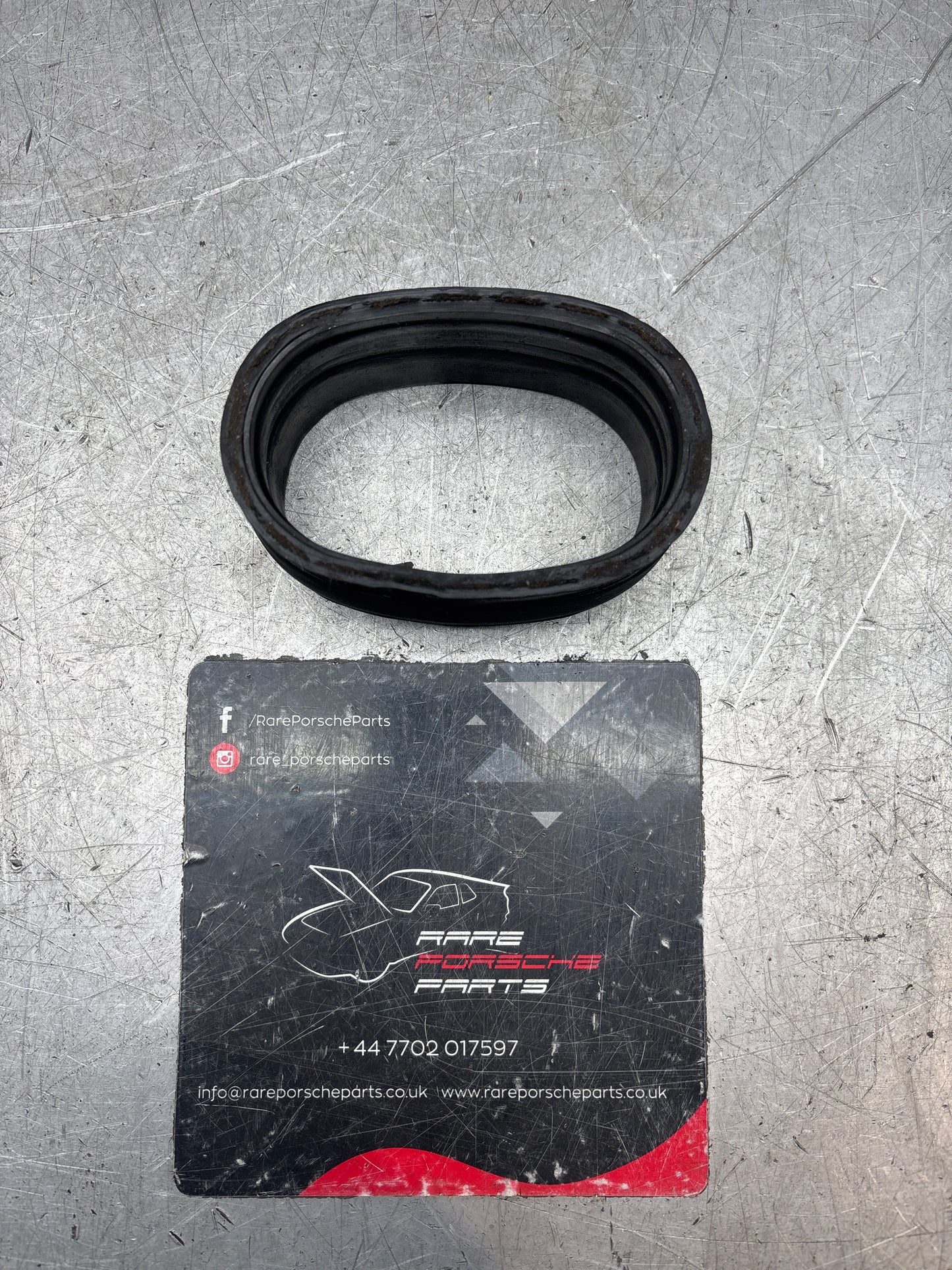 Porsche 924 Turbo S1 intake hose  93111015702 used