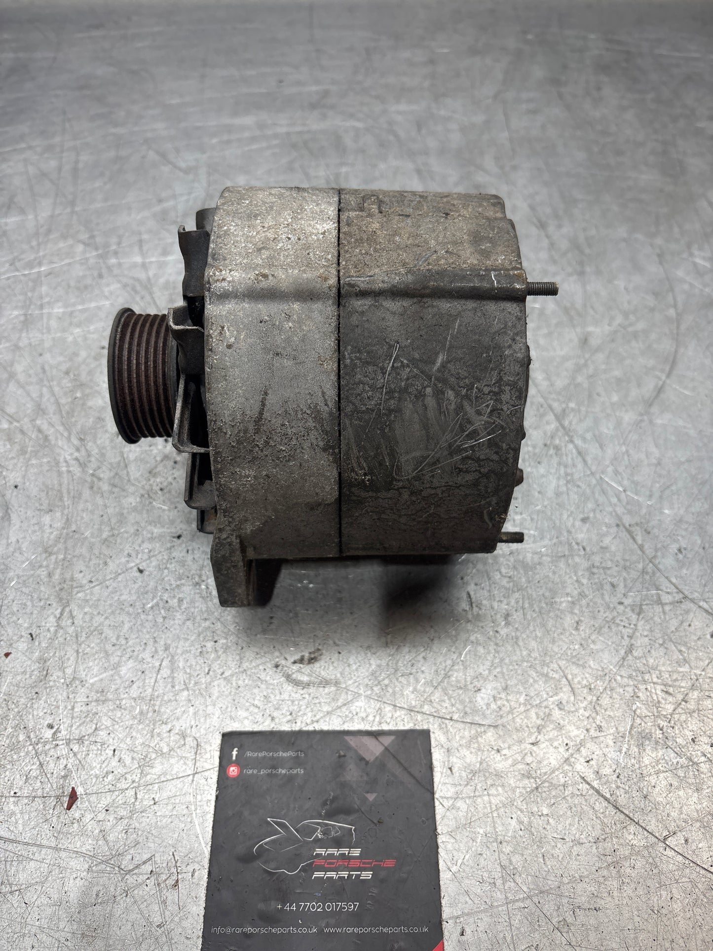 Porsche 944 alternator 1986- 94460301901 / 0120468004, used