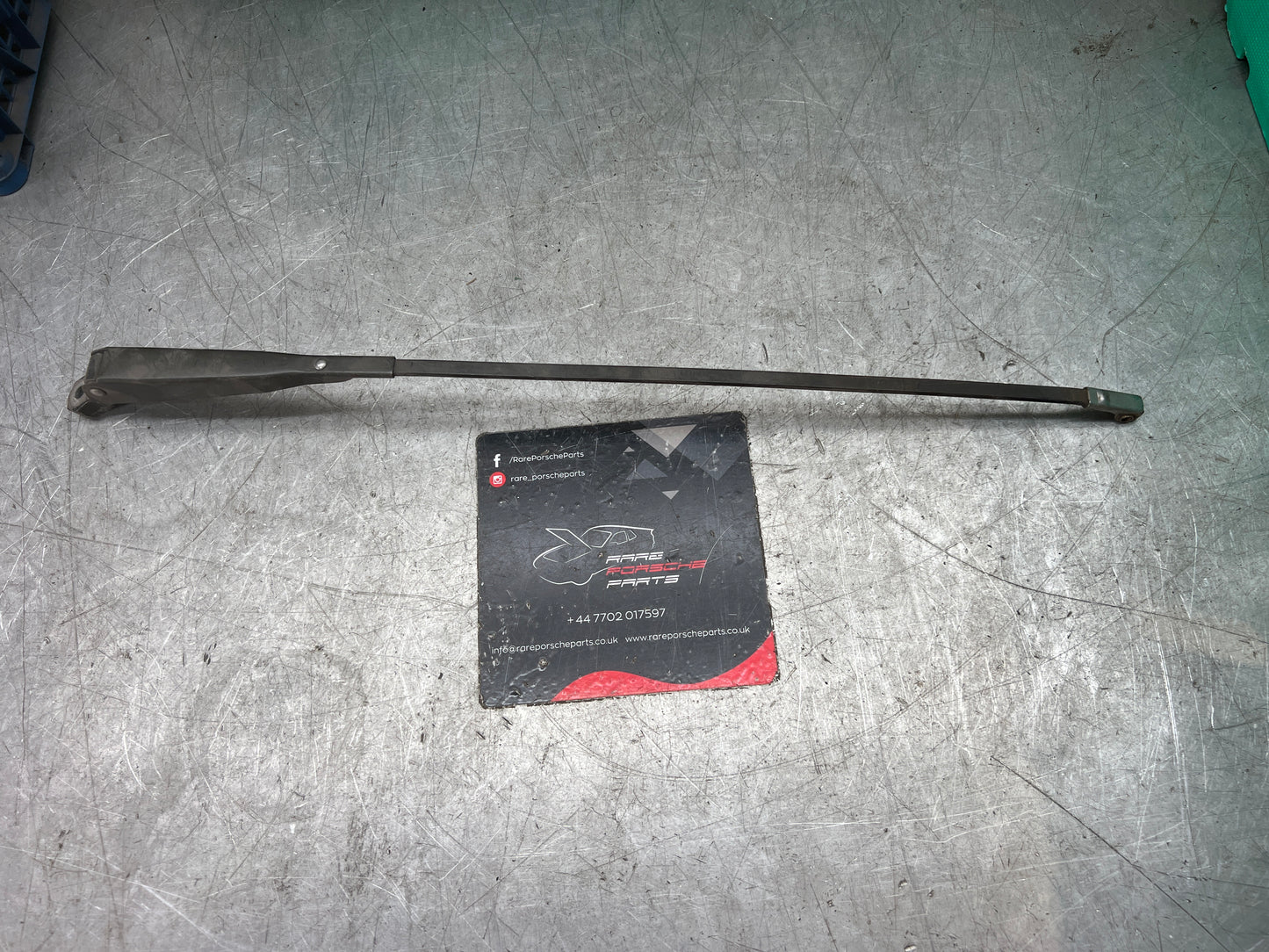 Porsche 924/944 rear wiper arm