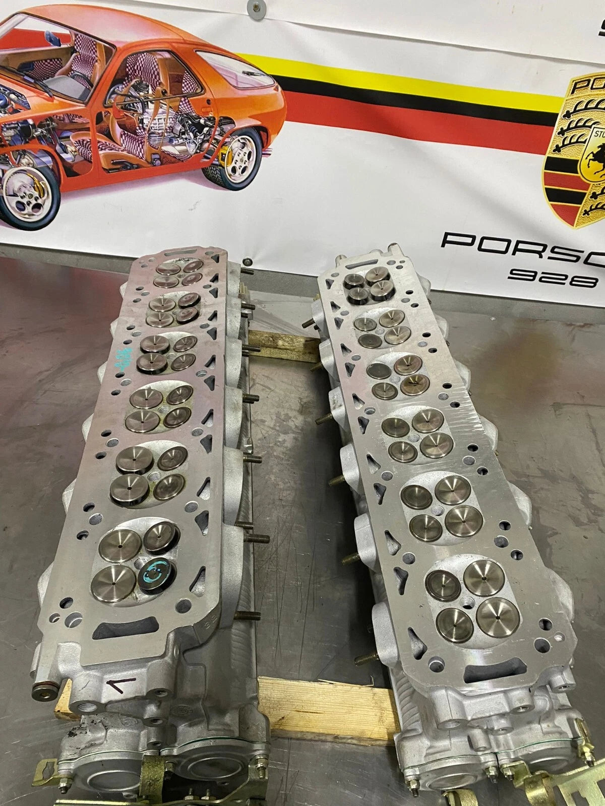 Ferrari 575M completely rebuilt Cylinder heads 2167399