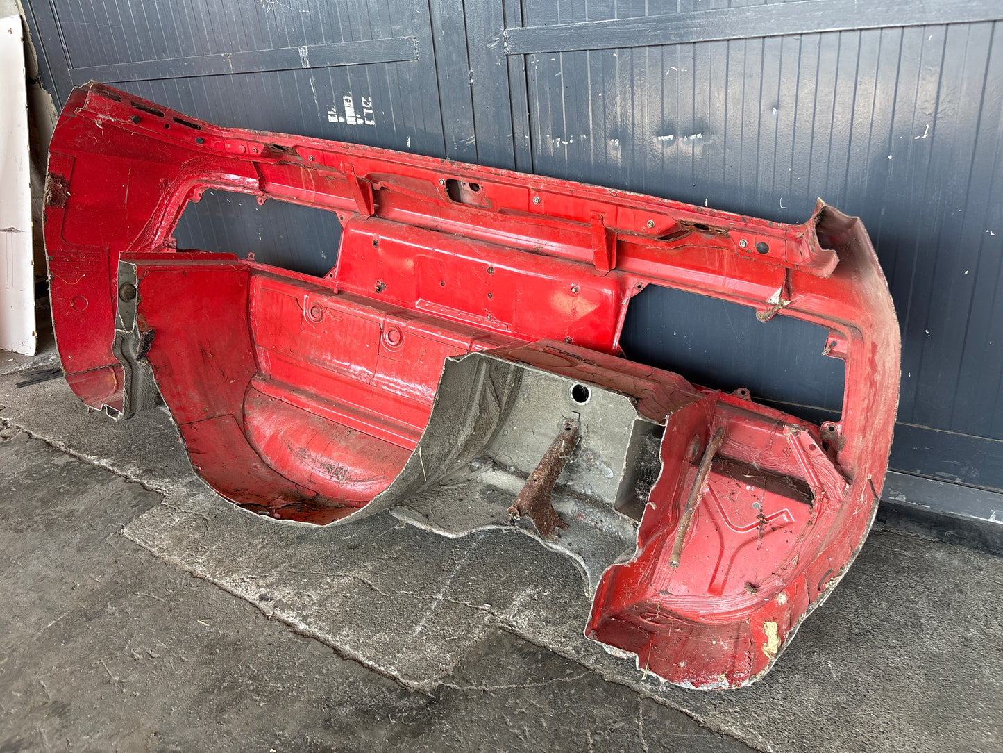 Porsche 924 rear end cut 94450303701, used