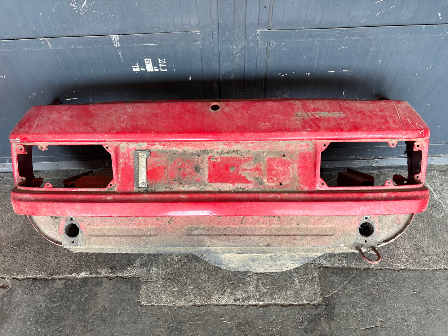 Porsche 924 rear end cut 94450303701, used