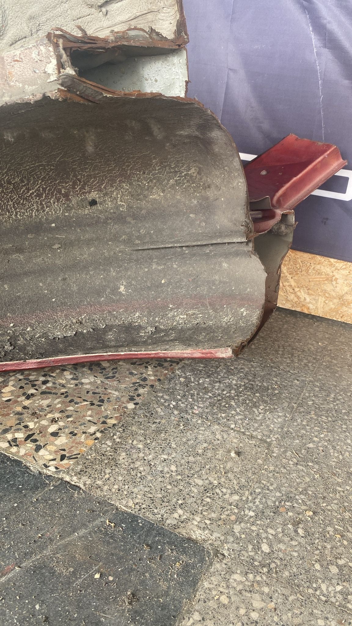 Porsche 944 left side cut, rear fender 94450390303,