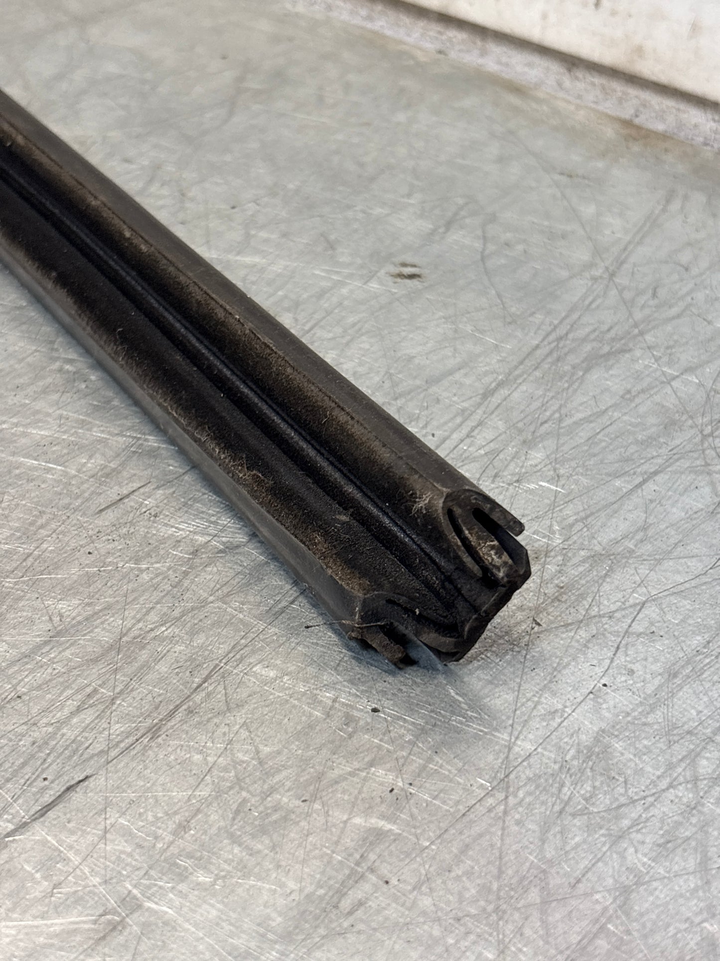 Porsche 924 / 944 late left side door channel seal, used