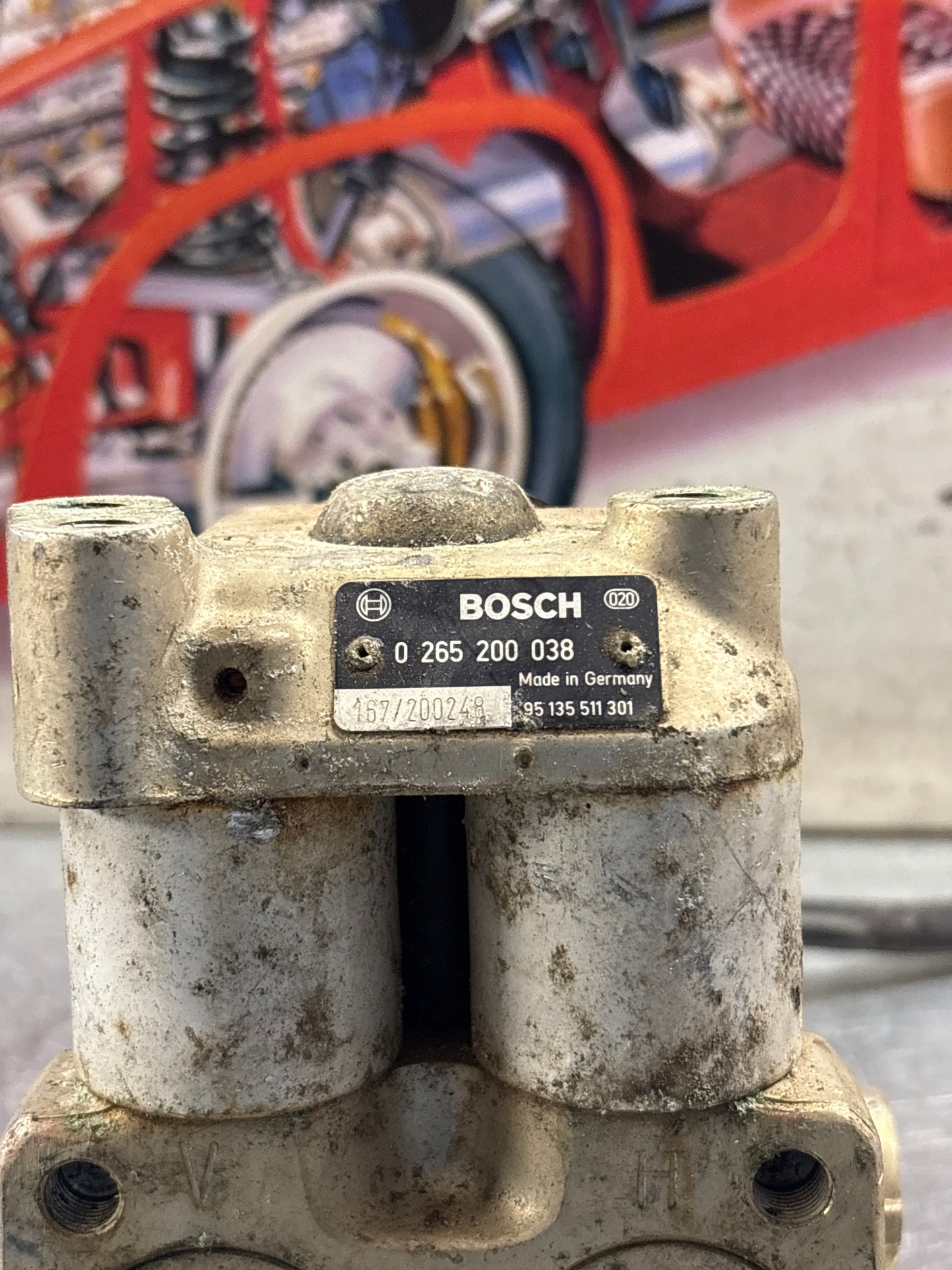 Porsche 944 Turbo Bosch ABS pump, used 0265200038 / 95135511301