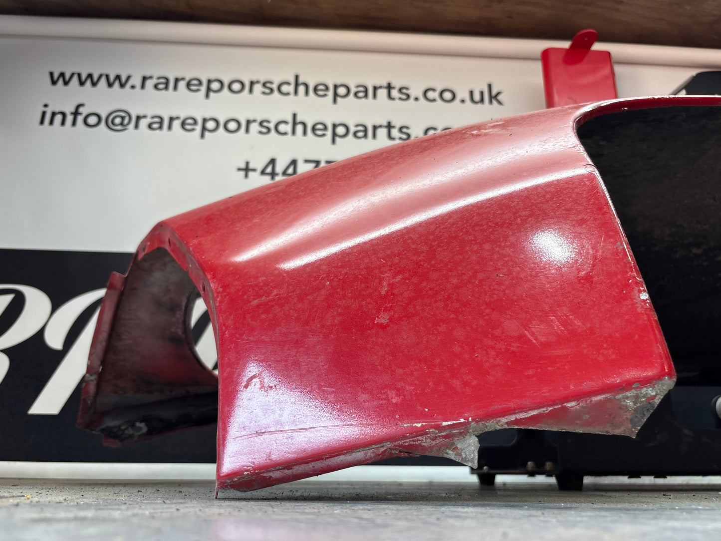 Porsche 928 -87 front left wing, 92850301103 used