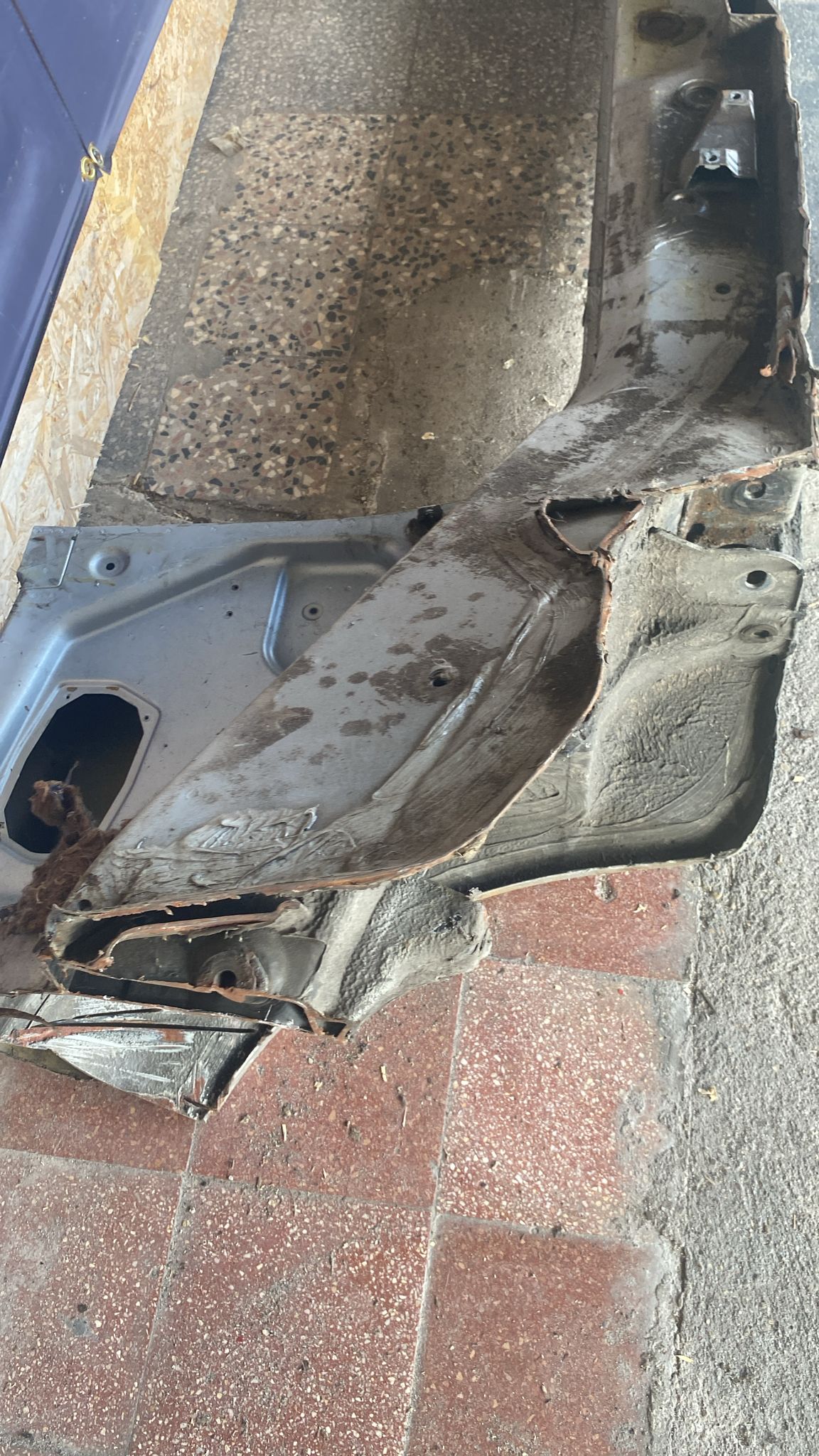 Porsche 944 left sill section with A pillar 94450361102