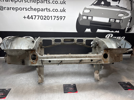 Porsche 944 Turbo / S / S2 Front end section cut