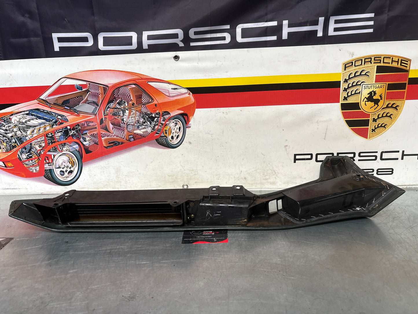 Porsche 928 Green door armrest, right, off side, 92855510203, used