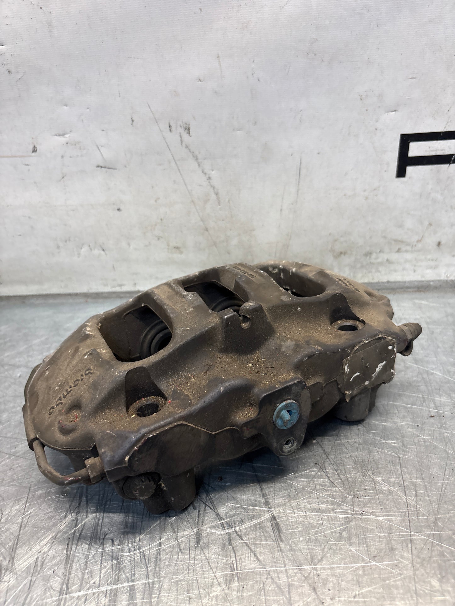 Porsche 911 991 carrera 3.4 rear right brake caliper, used 970352425