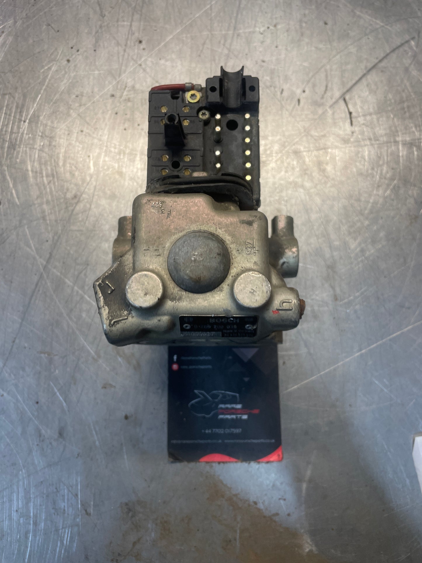 Porsche 928 S4 Bosch ABS Block, used 0265200039 / 92835575504