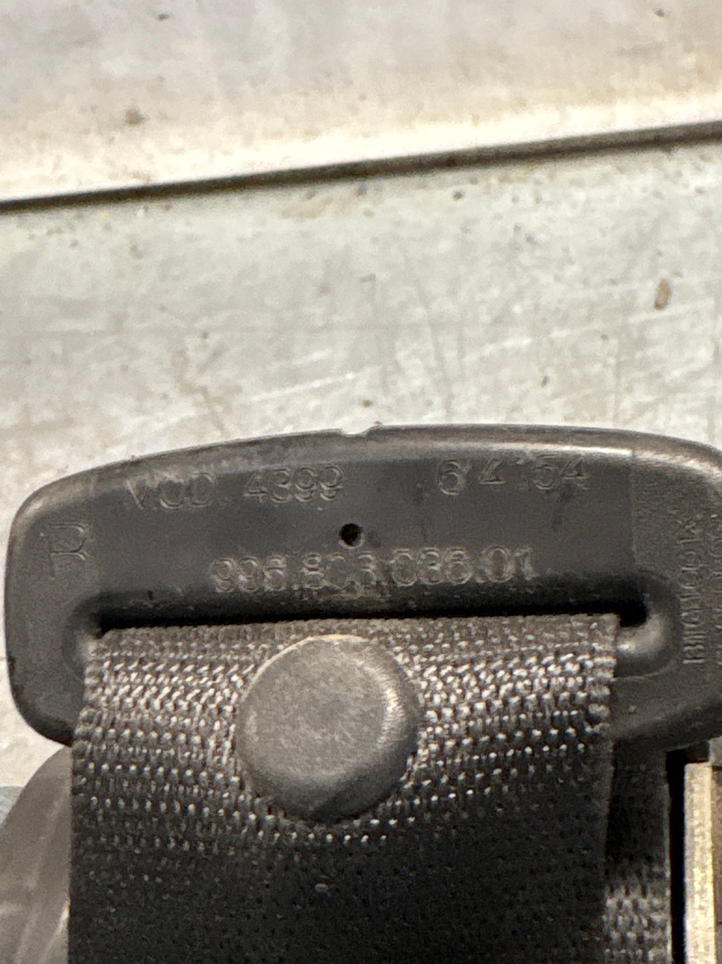 Porsche 911 996 rear right seatbelt, used 99680303601