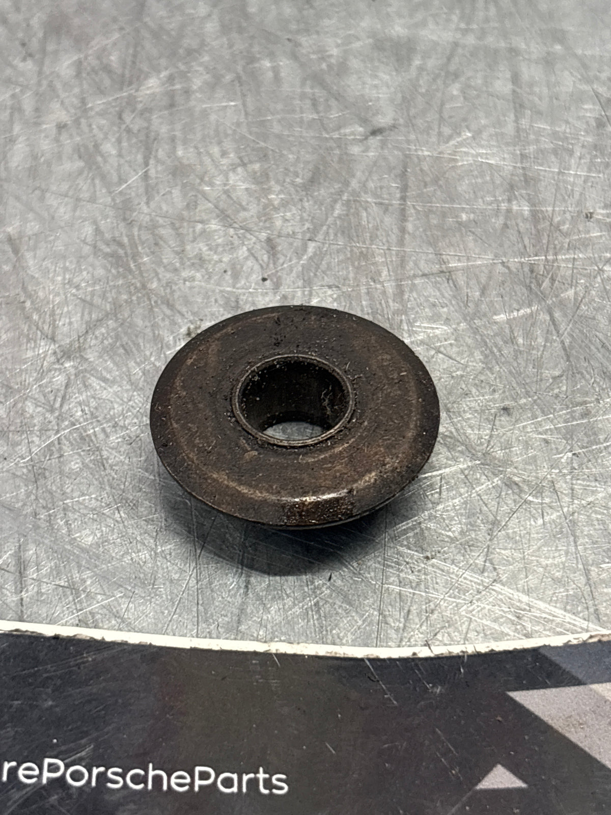 Porsche 924 upper concave washer, used 059109641A / PCG109641A