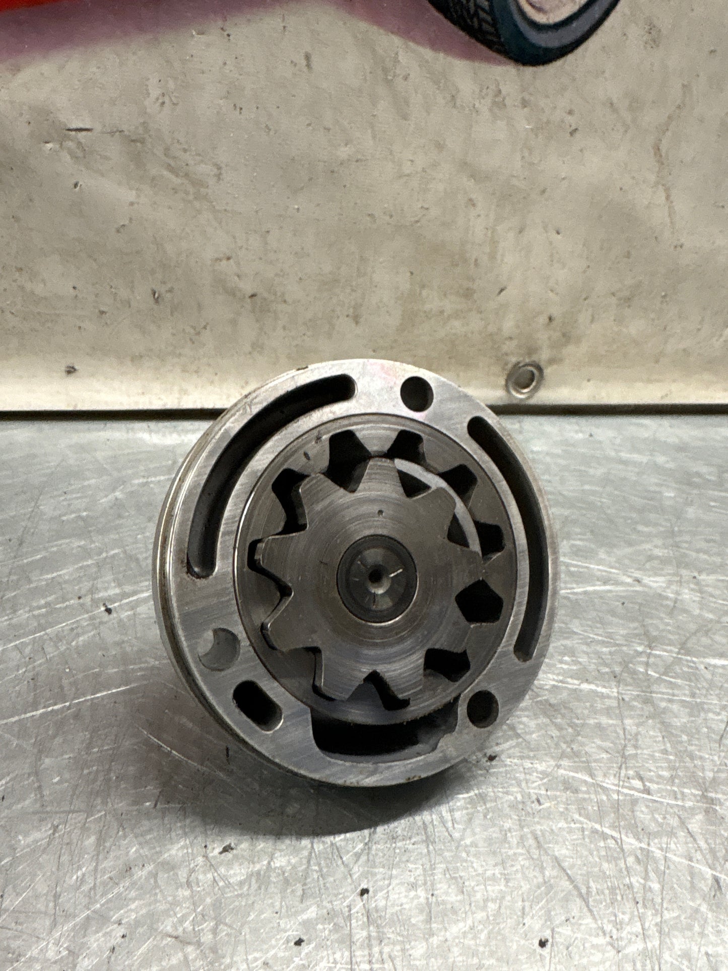 Porsche 928 Oil pump, used 9281071201R