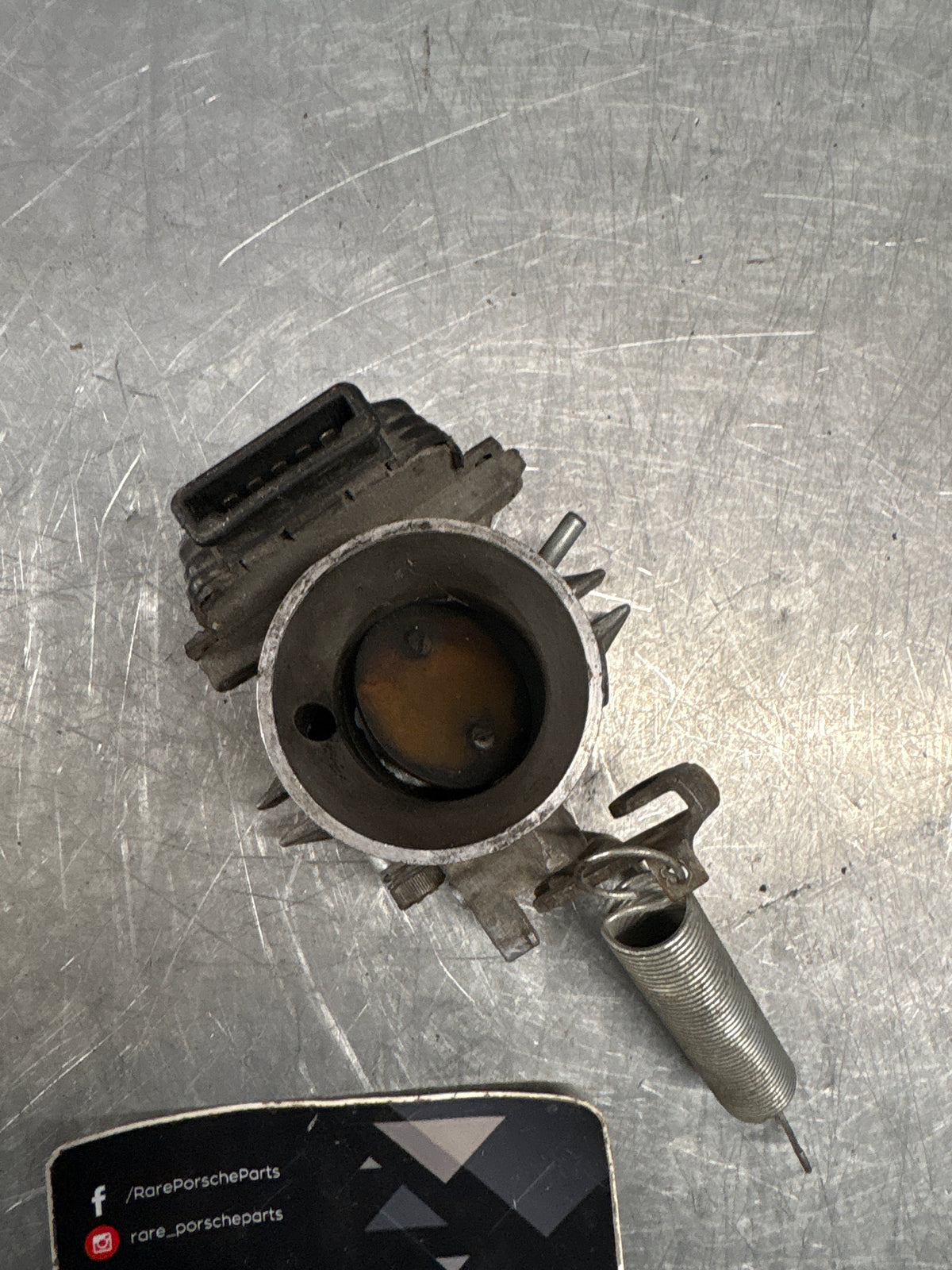 Porsche 914 throttle body, used 022133067