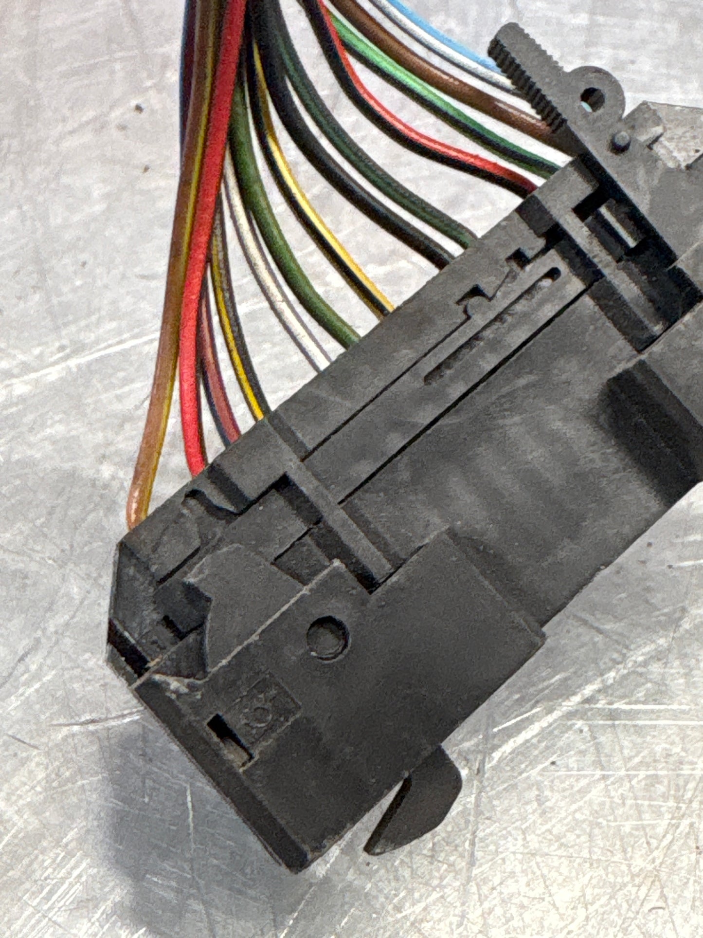 Porsche 944 cable harness connector, for spares or repair 94461231100