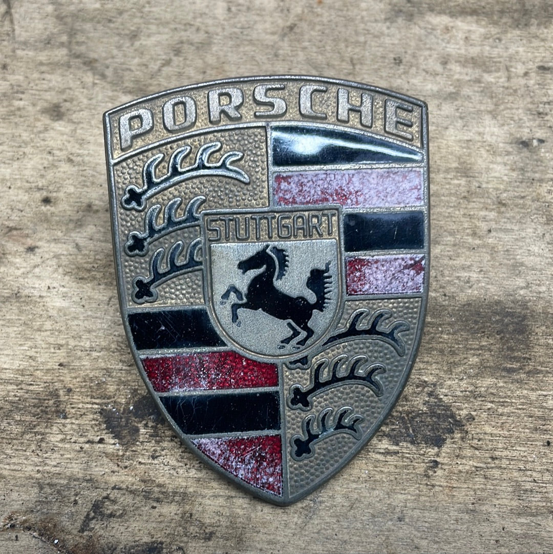 Porsche 944/924/911 front panel badge, used, bent