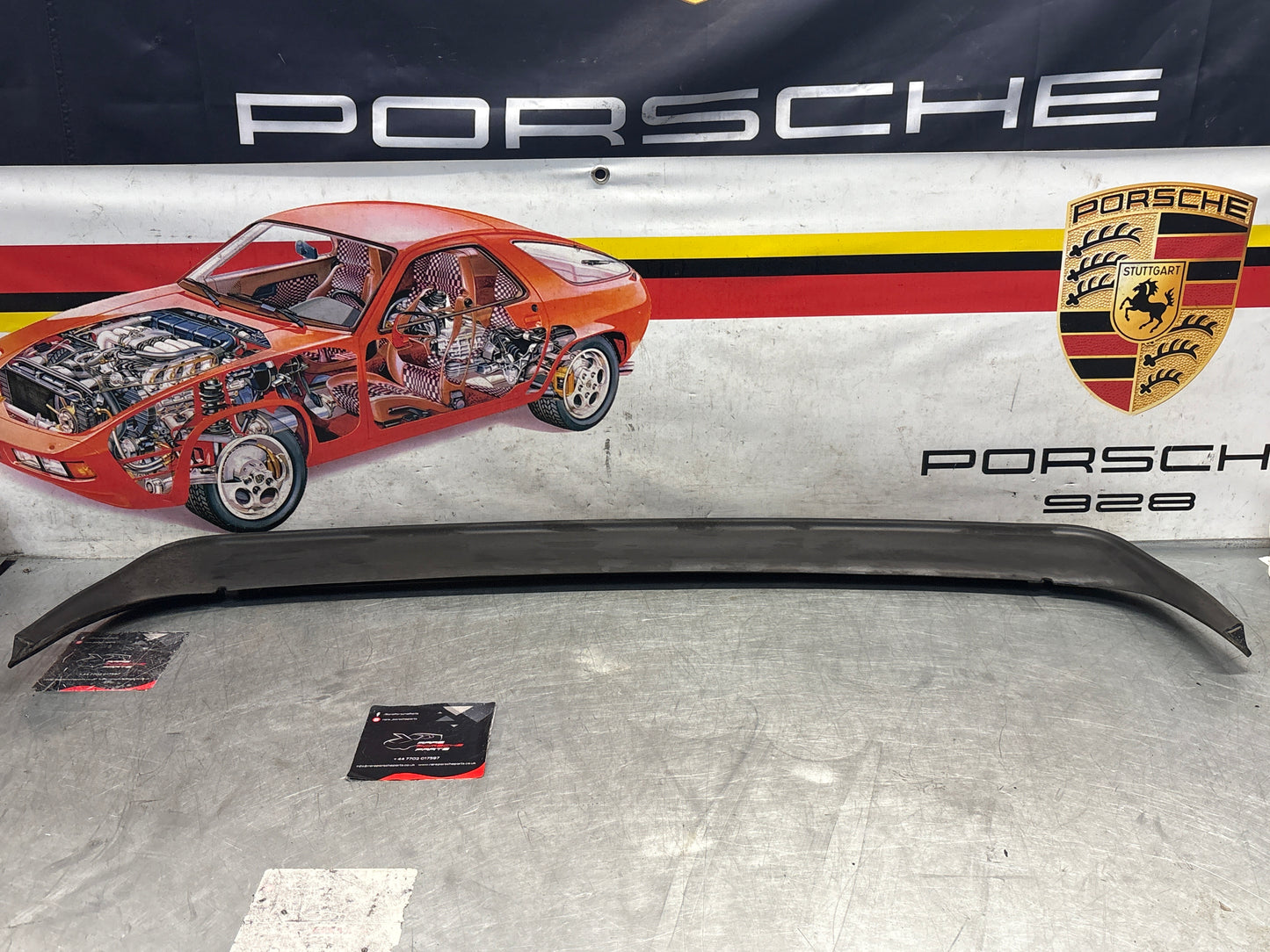 Porsche 924 rear boot center spoiler, used 477827555