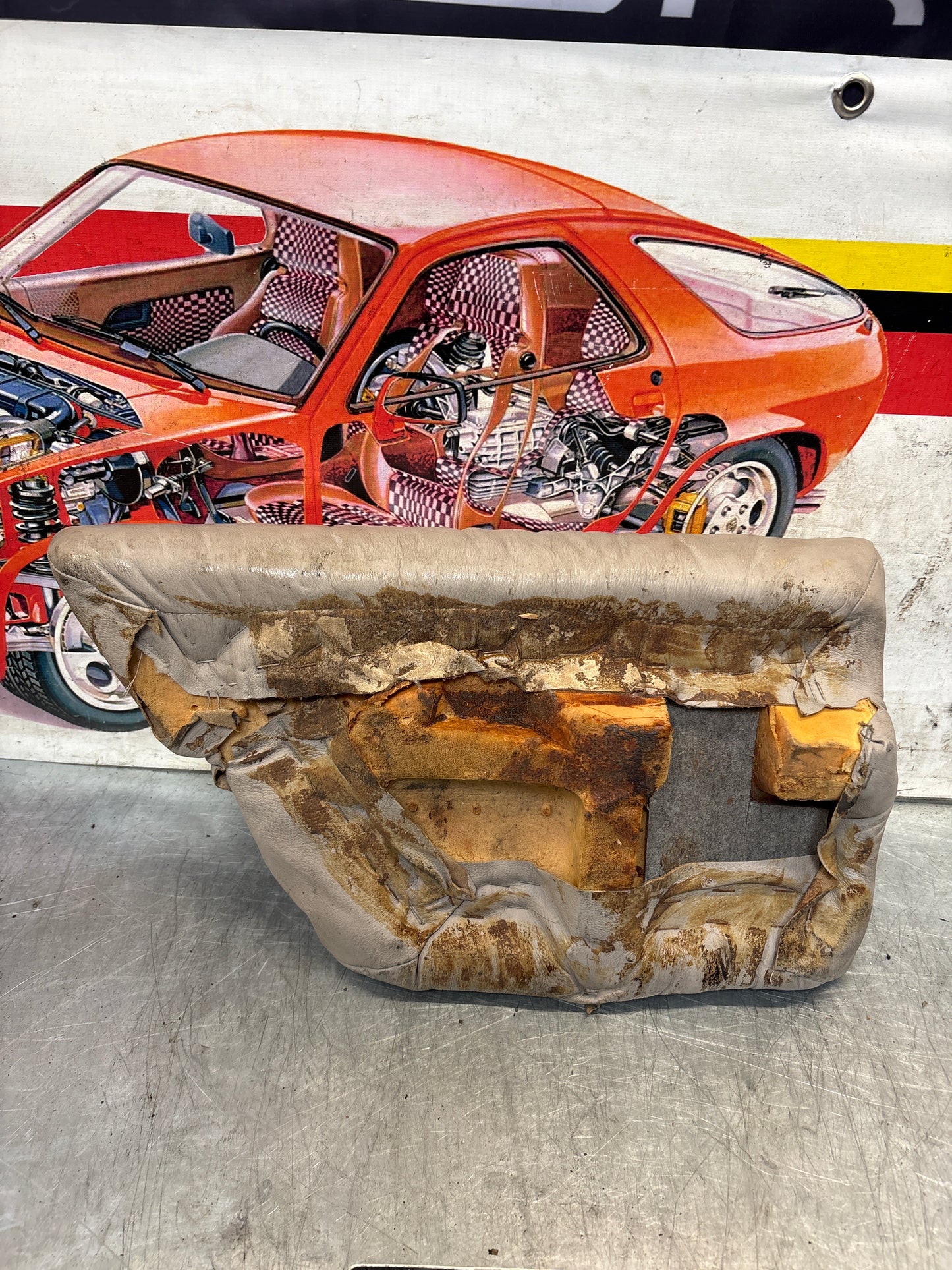 Porsche 928 rear right seat cushion, white, leather, used 92852206051