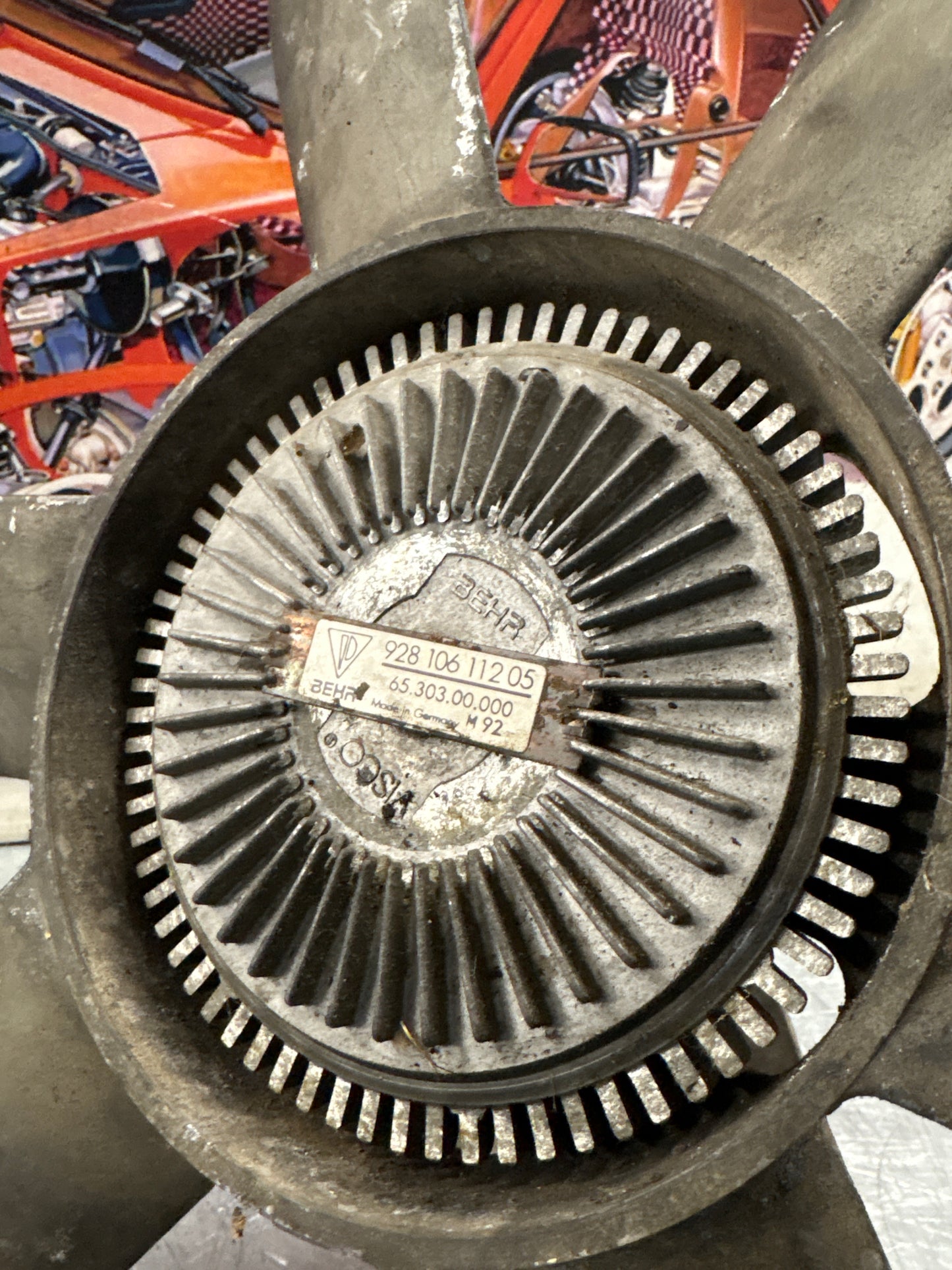 Porsche 928 Engine cooling viscous fan with bracket used 92810613701, 9281061101R