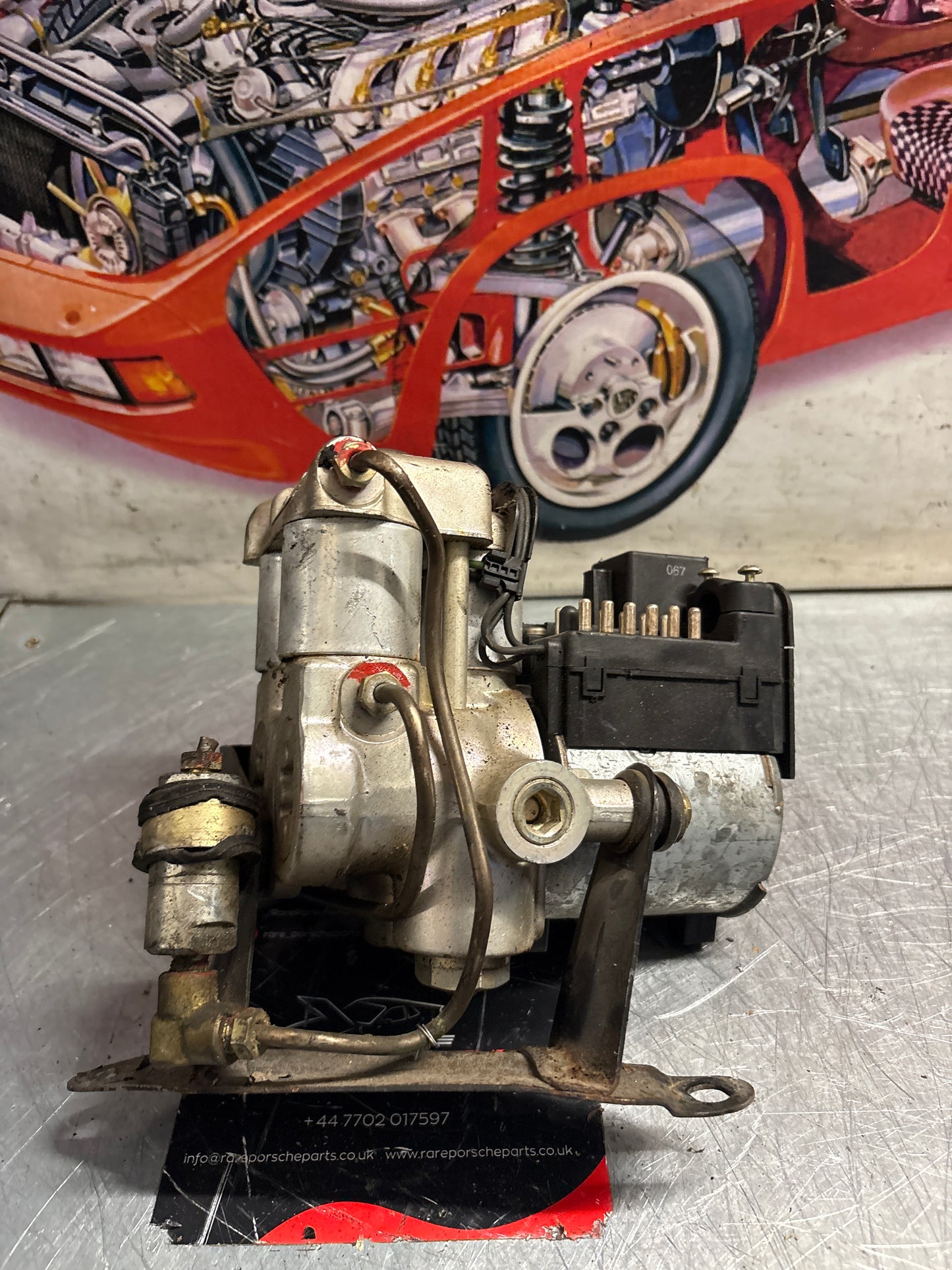 Porsche 911 964 Bosch ABS Pump, used 0265200052