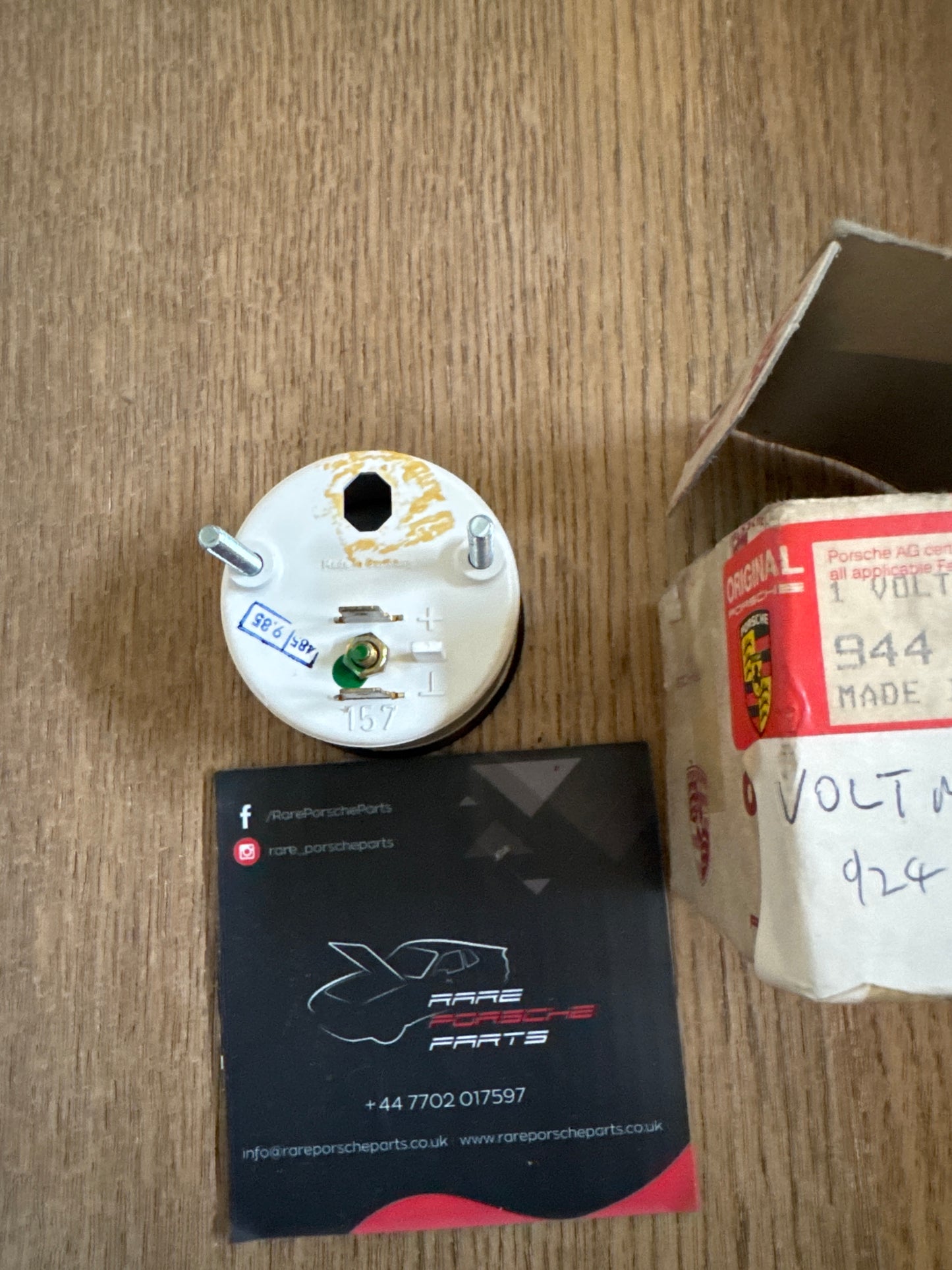 Porsche 924 944 Volt meter gauge. 94464111901 / 944 641 119 01 New NOS