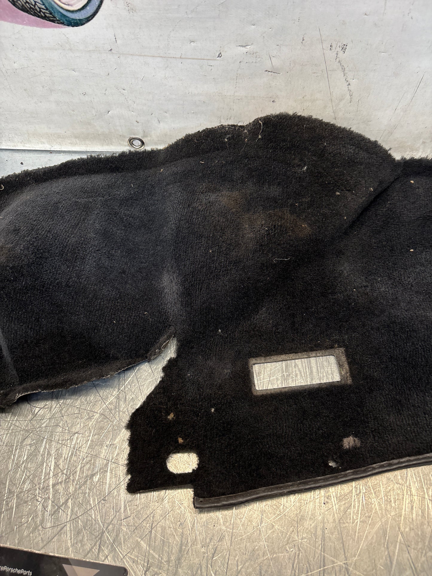 Porsche 924/944 85.5- rear left side trim carpet, black, 94455508301, used