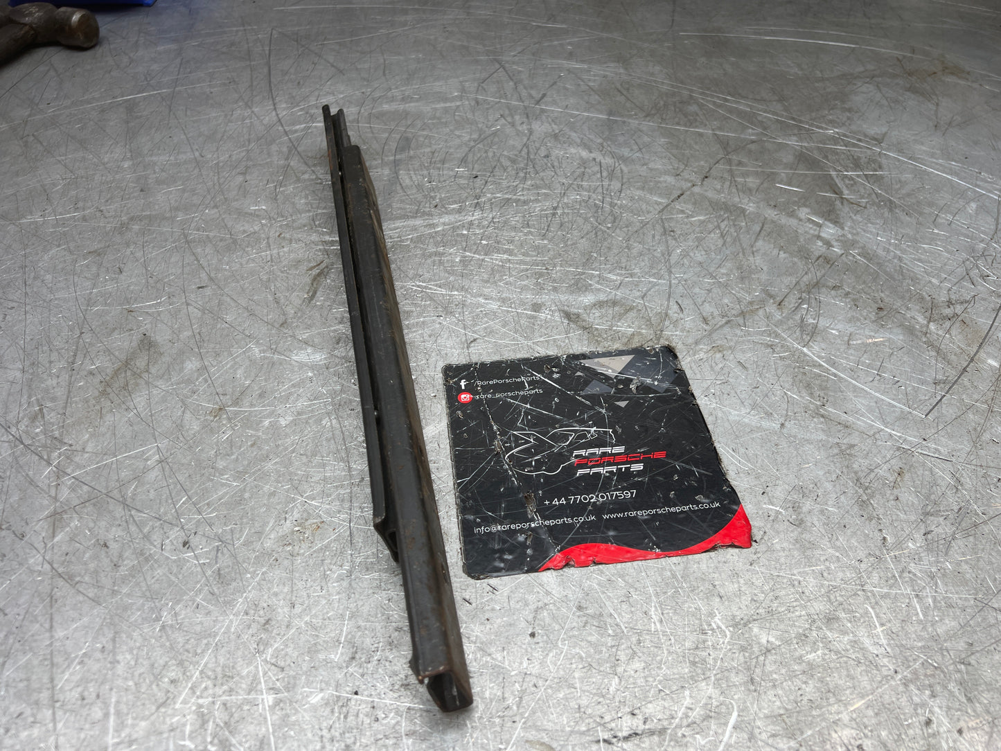 Porsche 924 944 911 seat runner 94452149100