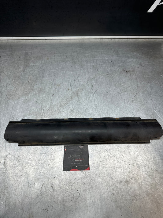 Porsche 944 S2 / turbo front air duct 94457532100 used