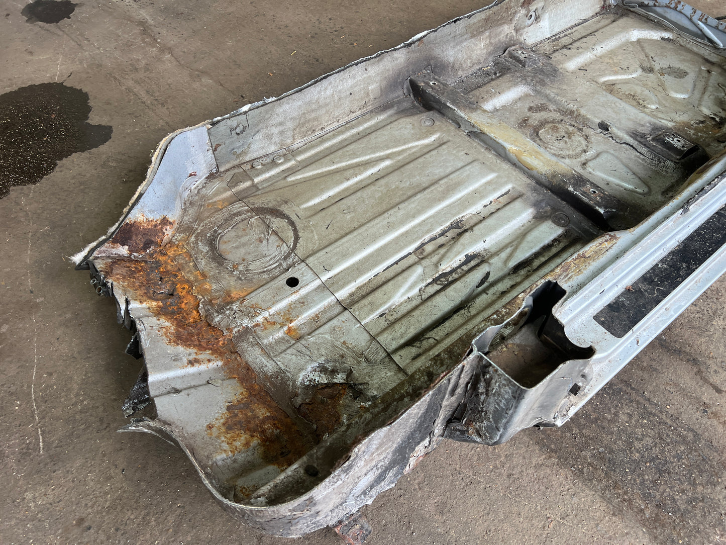 Porsche 924 Turbo RHD left floor pan section with sill 94450150100