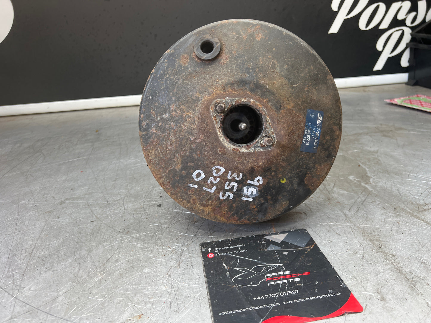 Porsche 944 brake booster, used 95135502701
