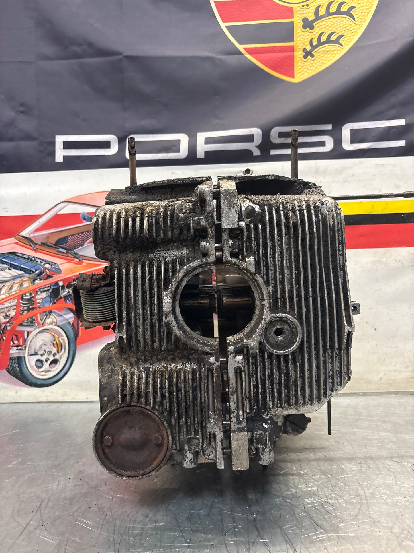 Porsche 914 1.7L engine case, used W0063914