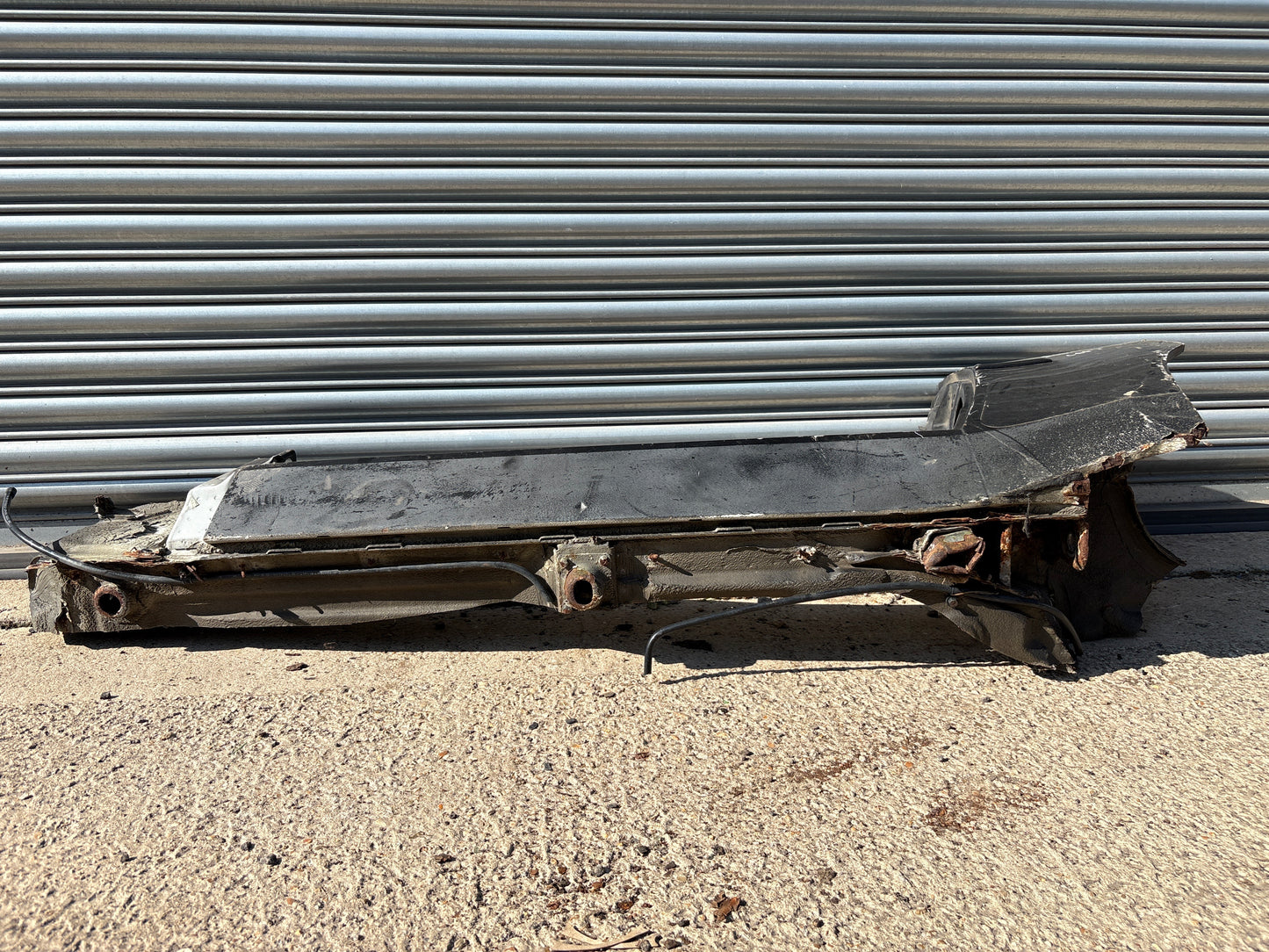Porsche 944 left sill cut