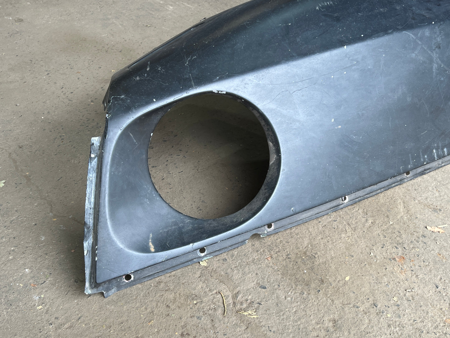 Porsche 928 -87 front right wing, used 92850301202