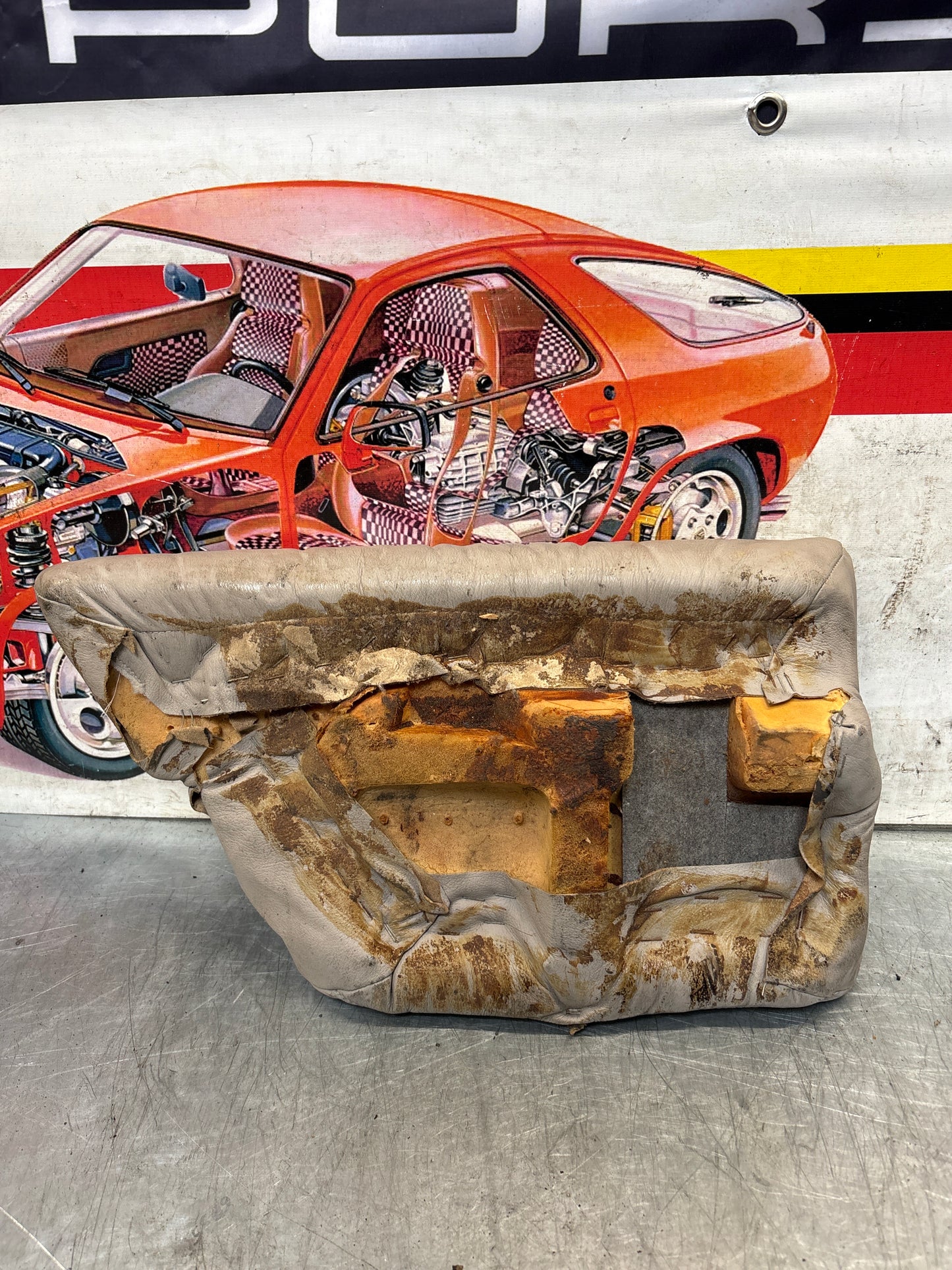 Porsche 928 rear right seat cushion, white, leather, used 92852206051